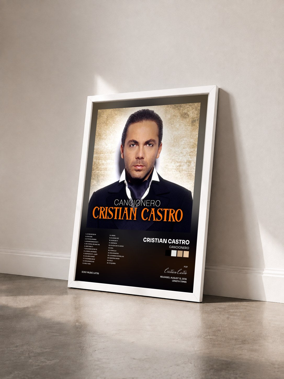 #blanc Tableau de l'album Cancionero de Cristian Castro vu de trois quarts, cadre blanc