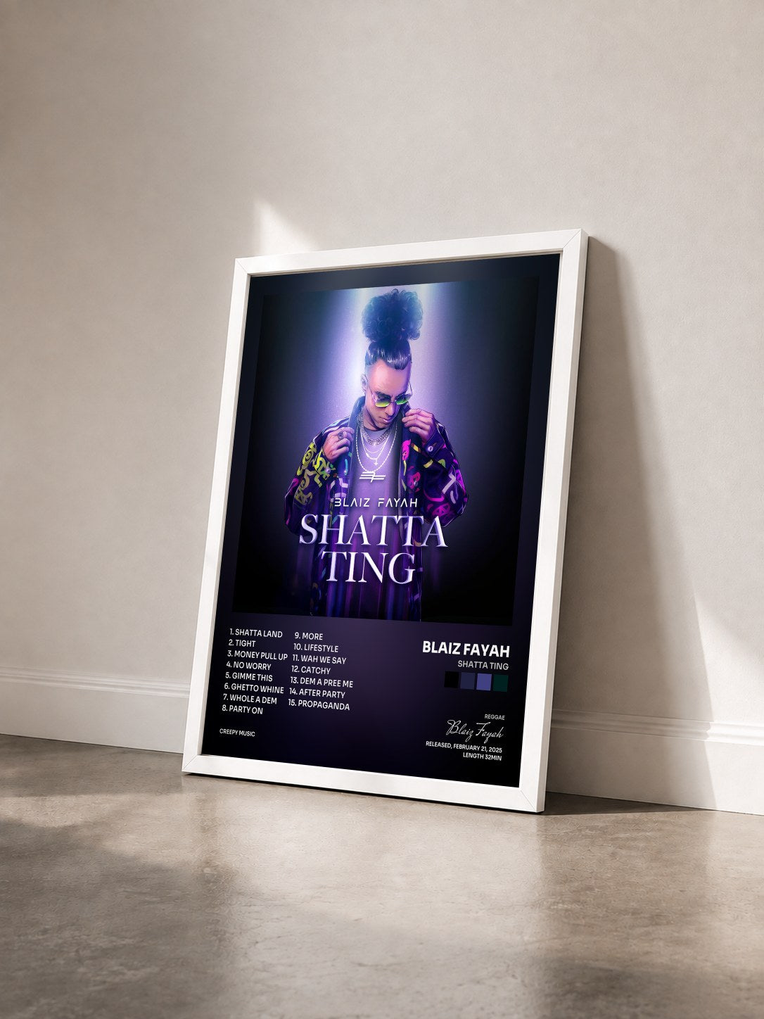 #blanc Tableau de l'album Shatta Ting de Blaiz Fayah vu de trois quarts, cadre blanc