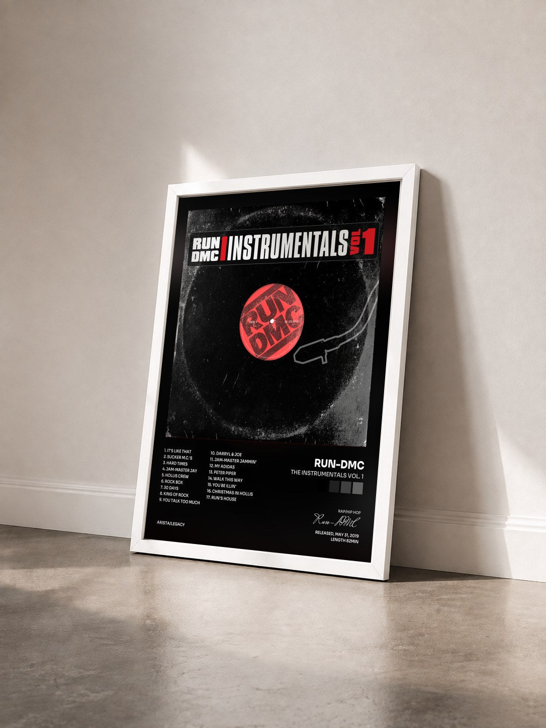 #blanc Tableau de l'album The Instrumentals Vol. 1 de Run-DMC vu de trois quarts, cadre blanc