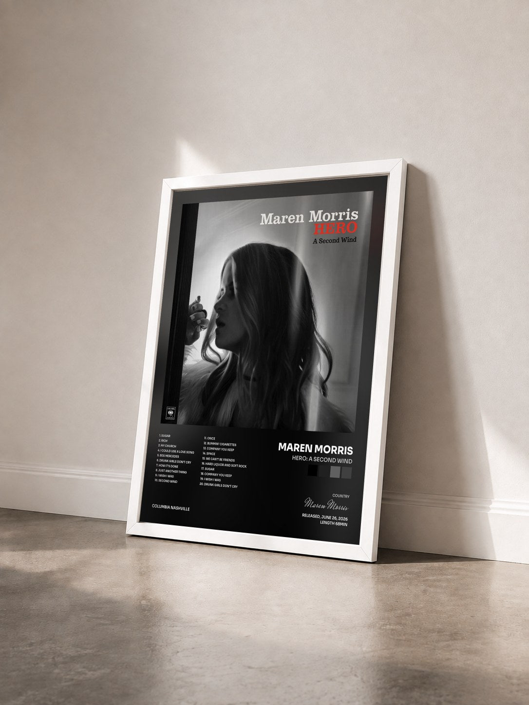 #blanc Tableau de l'album HERO: A Second Wind de Maren Morris vu de trois quarts, cadre blanc