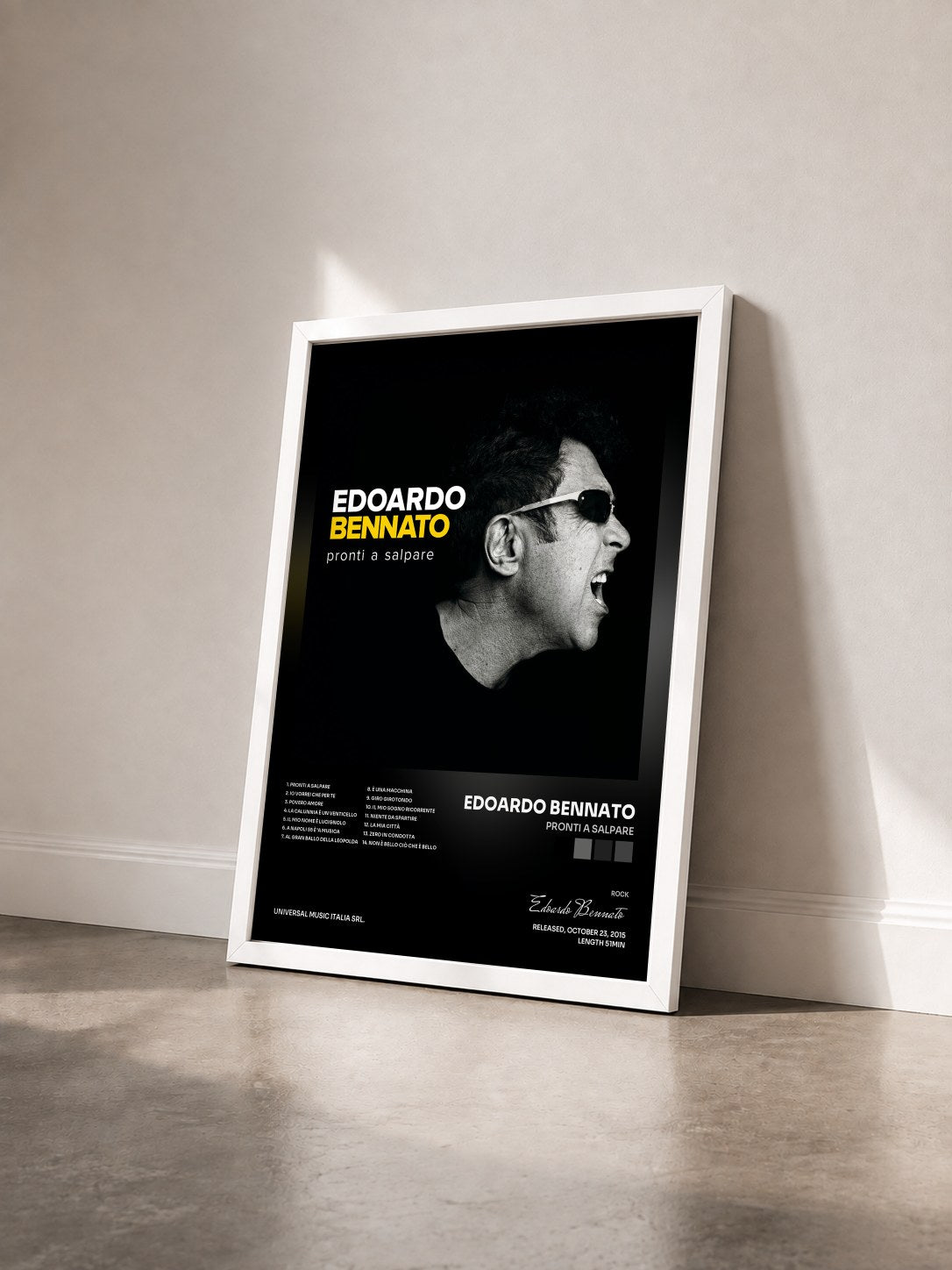 #blanc Tableau de l'album Pronti A Salpare de Edoardo Bennato vu de trois quarts, cadre blanc