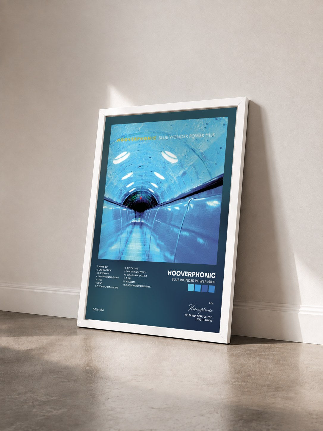 #blanc Tableau de l'album Blue Wonder Power Milk de Hooverphonic vu de trois quarts, cadre blanc
