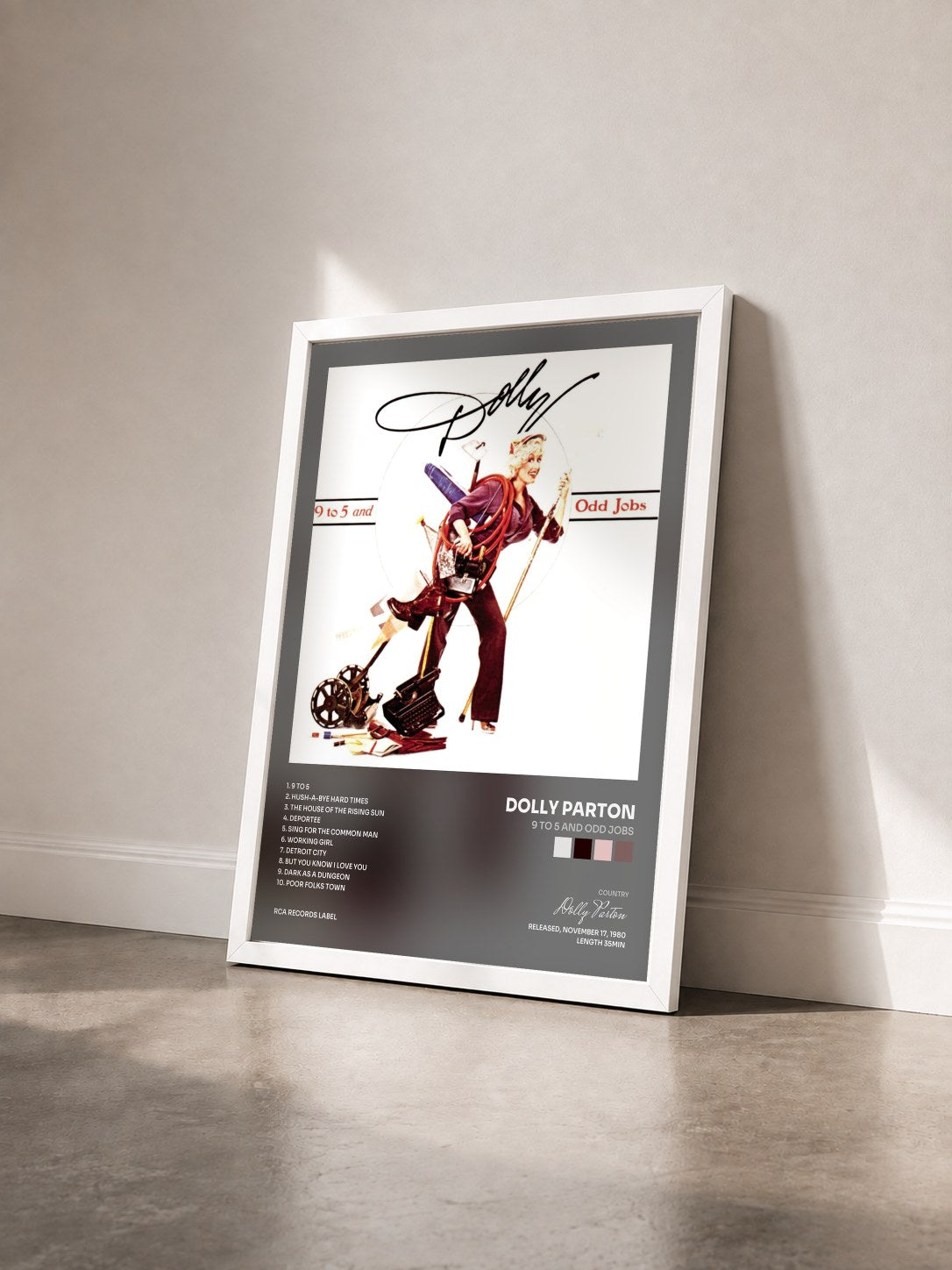 #blanc Tableau de l'album 9 To 5 And Odd Jobs de Dolly Parton vu de trois quarts, cadre blanc