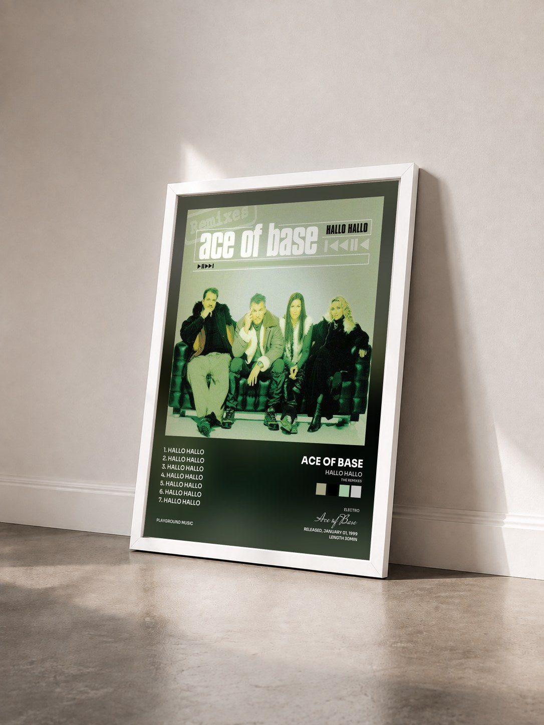 #blanc Tableau de l'album Hallo Hallo (The Remixes) de Ace of Base vu de trois quarts, cadre blanc