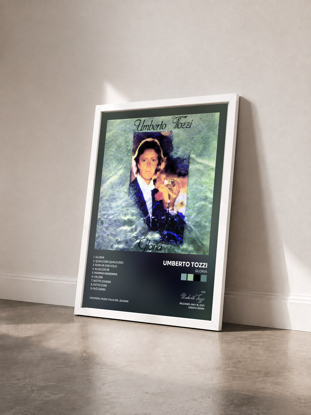 #blanc Tableau de l'album Gloria de Umberto Tozzi vu de trois quarts, cadre blanc