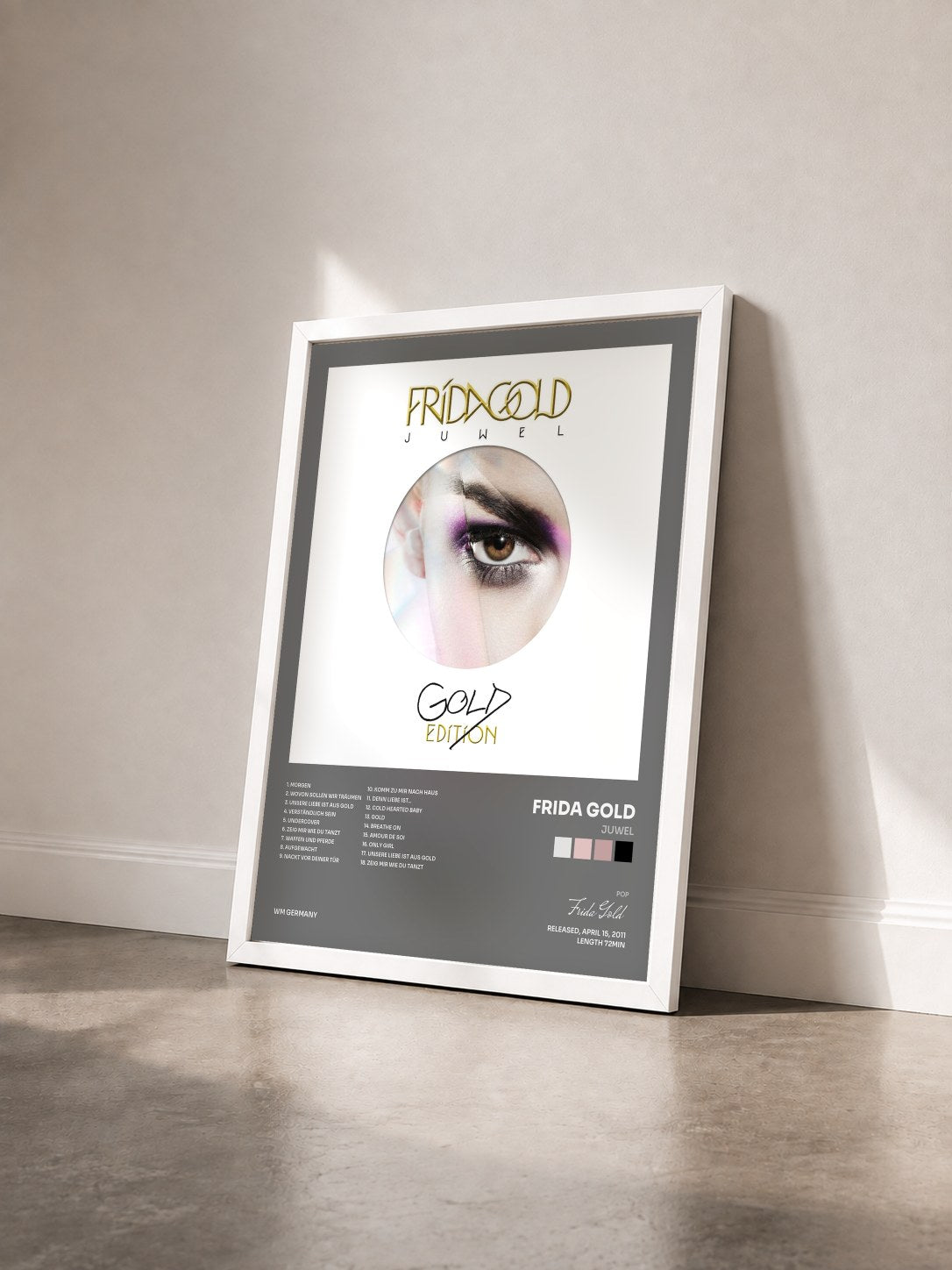 #blanc Tableau de l'album Juwel de Frida Gold vu de trois quarts, cadre blanc