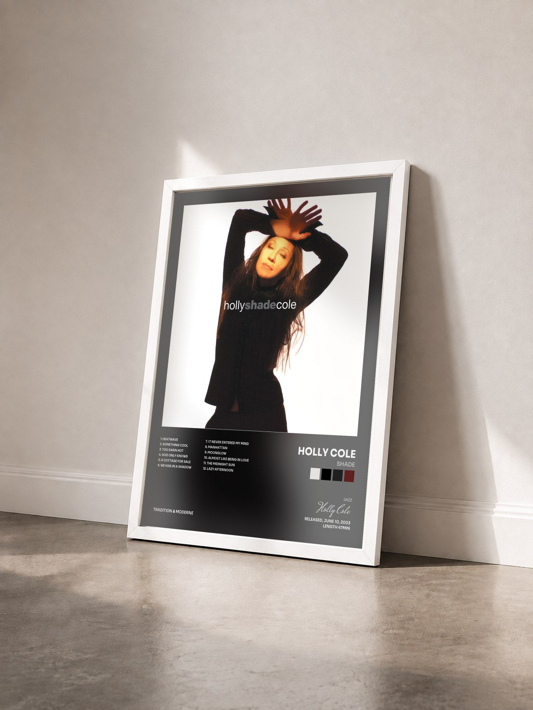 #blanc Tableau de l'album Shade de Holly Cole vu de trois quarts, cadre blanc