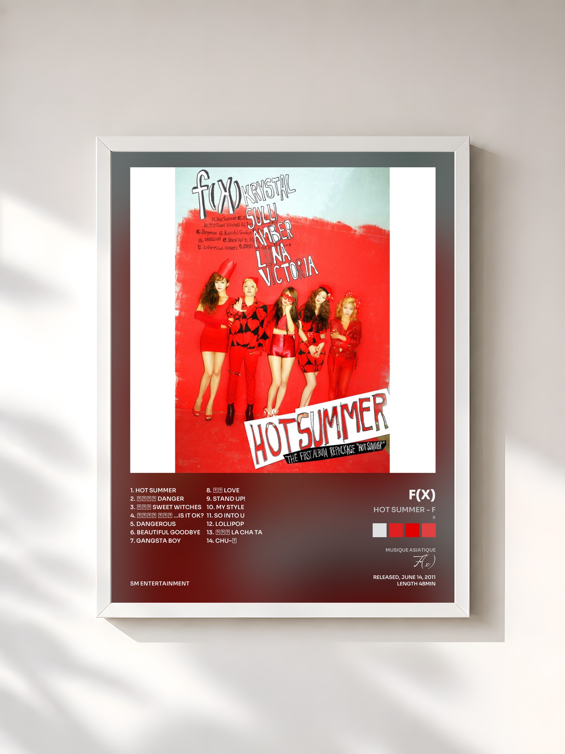 #blanc Tableau de l'album Hot Summer - f(x) 1st Album Repackage de F(x), cadre blanc, imprimé et encadré en France