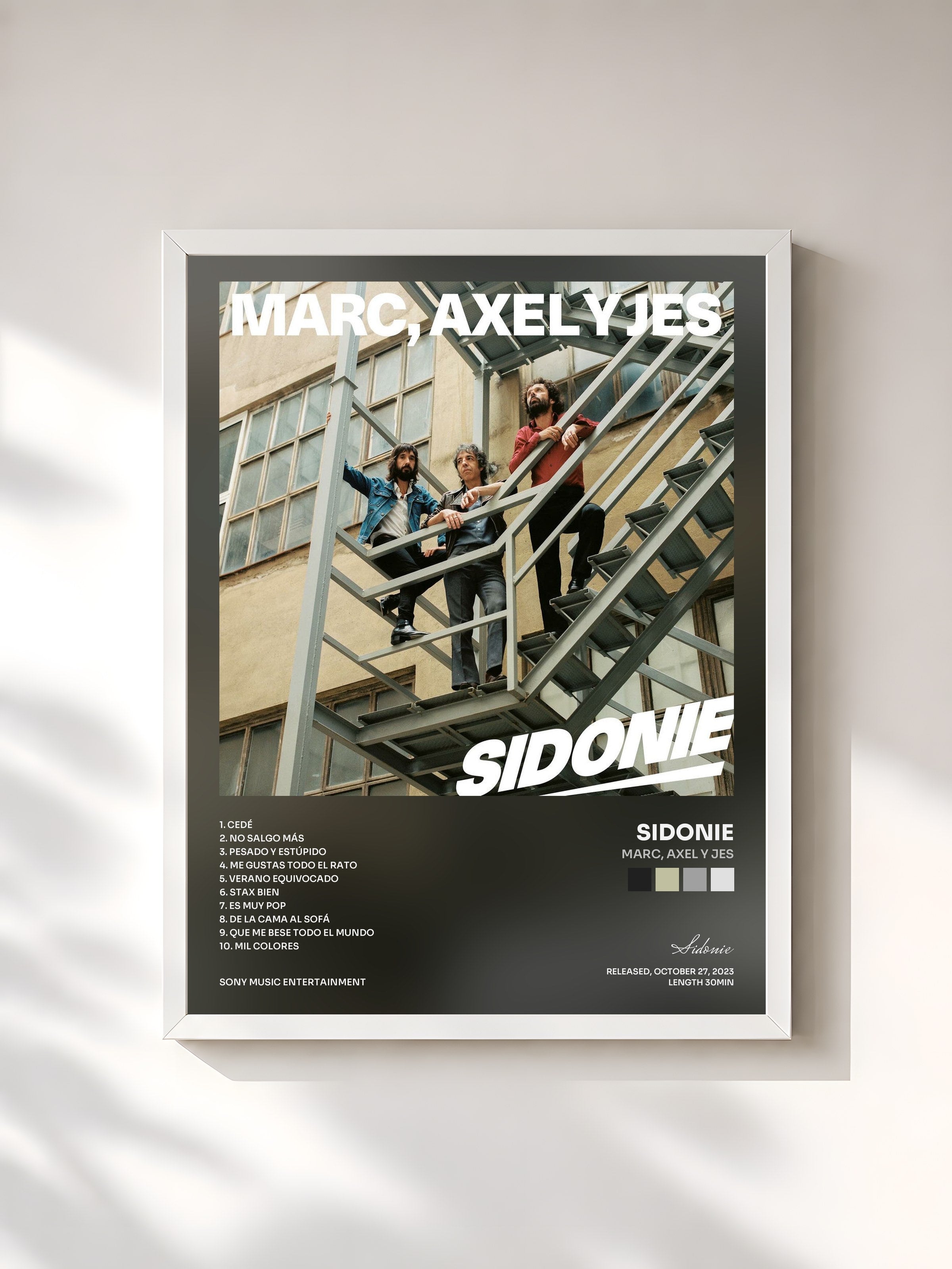 #blanc Tableau de l'album Marc, Axel y Jes de Sidonie, cadre blanc, imprimé et encadré en France