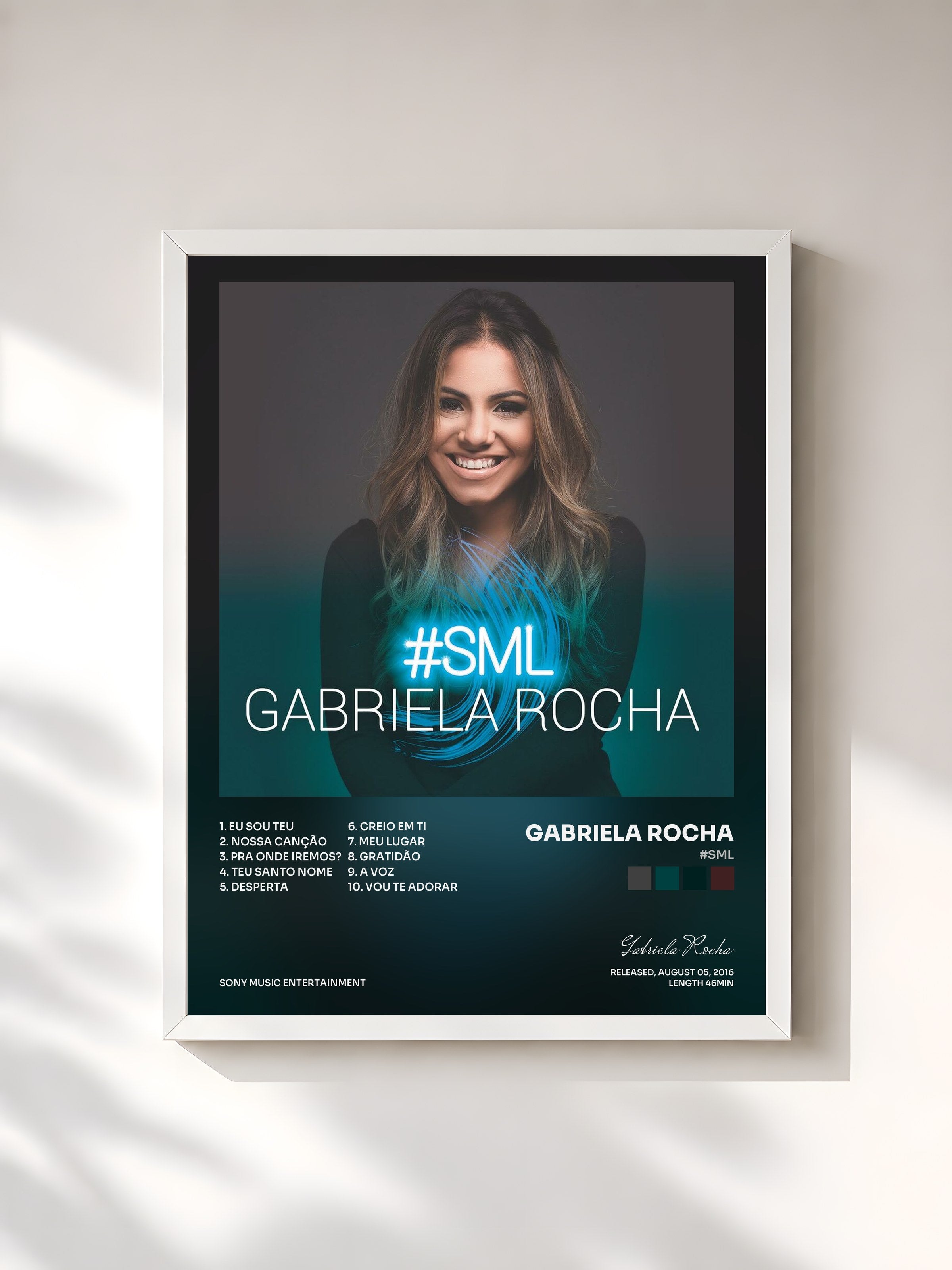 #blanc Tableau de l'album #SML de Gabriela Rocha, cadre blanc, imprimé et encadré en France