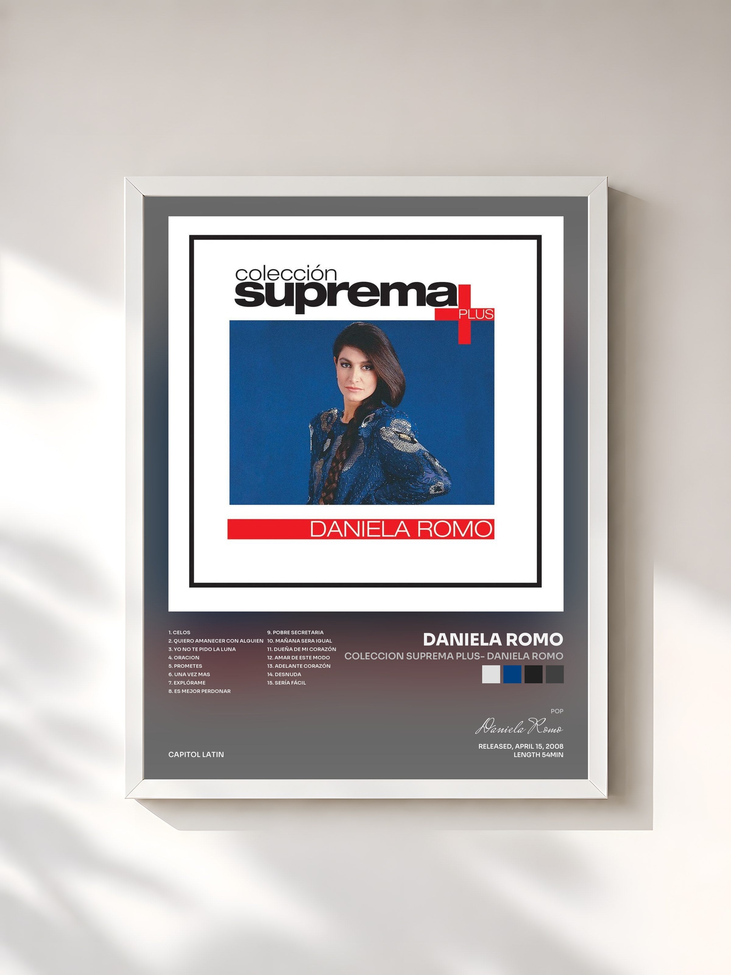 #blanc Tableau de l'album Coleccion Suprema Plus- Daniela Romo de Daniela Romo, cadre blanc, imprimé et encadré en France