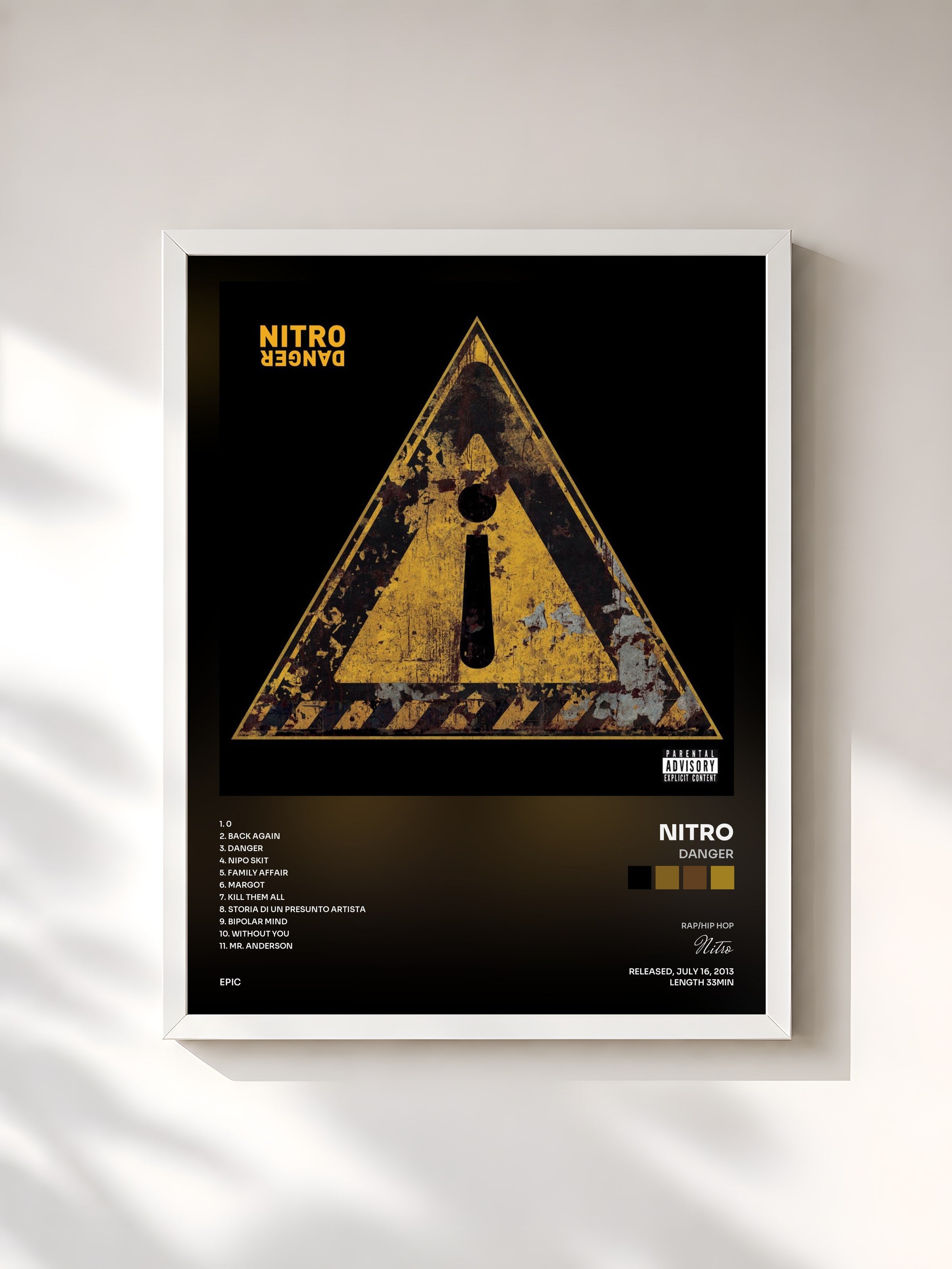 #blanc Tableau de l'album Danger de Nitro, cadre blanc, imprimé et encadré en France