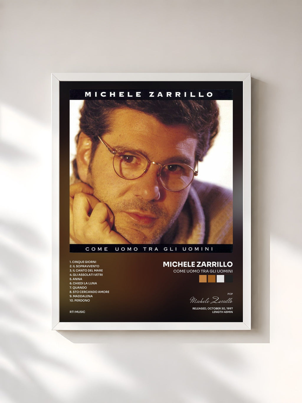 #blanc Tableau de l'album Come Uomo Tra Gli Uomini de Michele Zarrillo, cadre blanc, imprimé et encadré en France