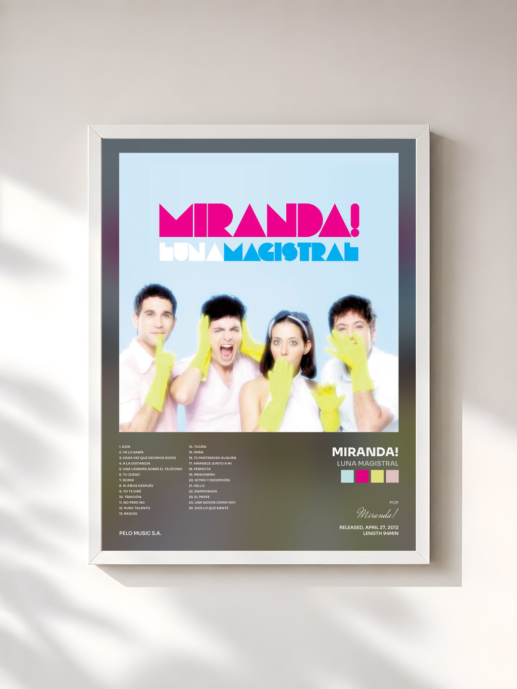 #blanc Tableau de l'album Luna Magistral de Miranda!, cadre blanc, imprimé et encadré en France
