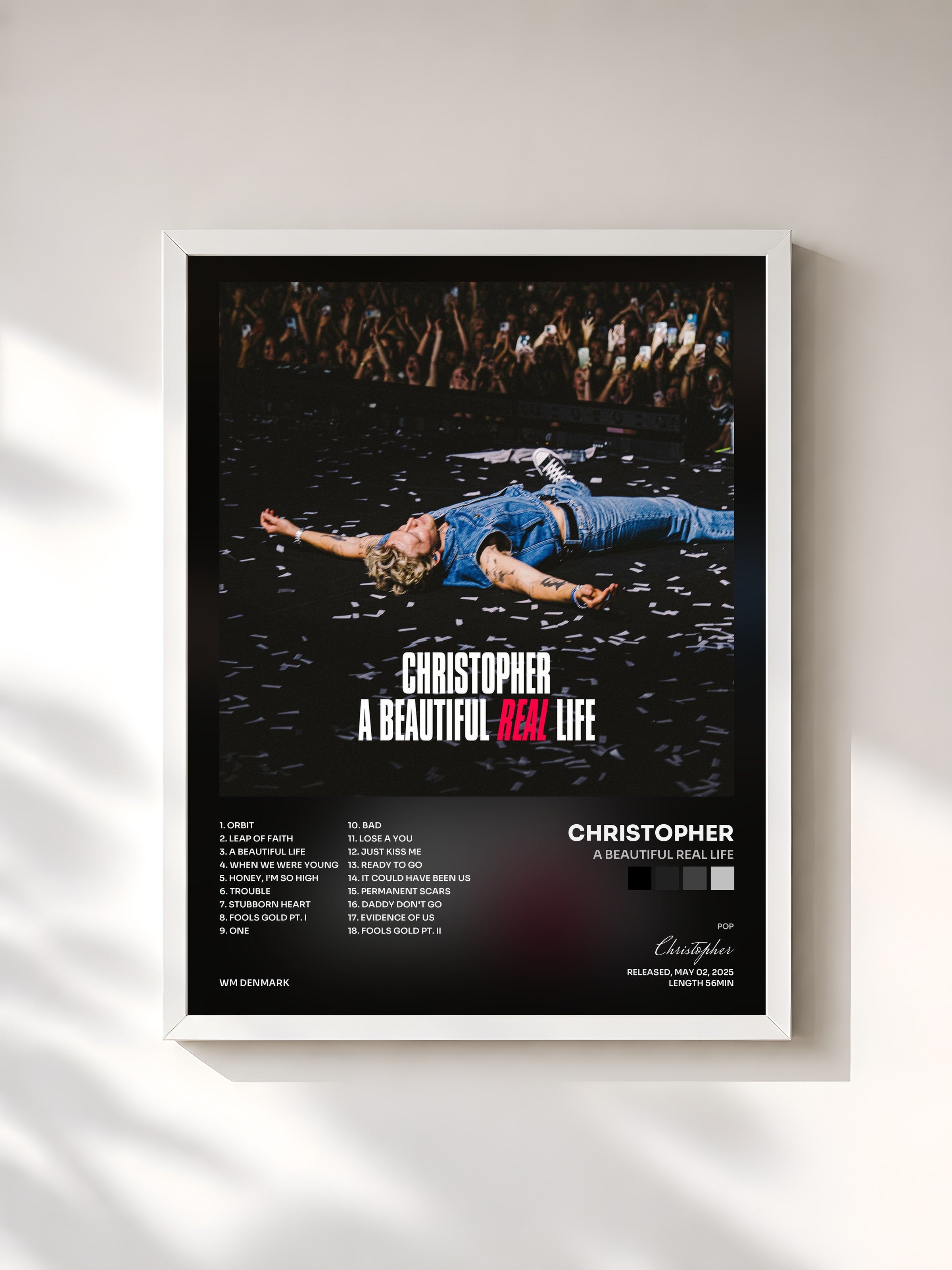 #blanc Tableau de l'album A Beautiful Real Life de Christopher, cadre blanc, imprimé et encadré en France