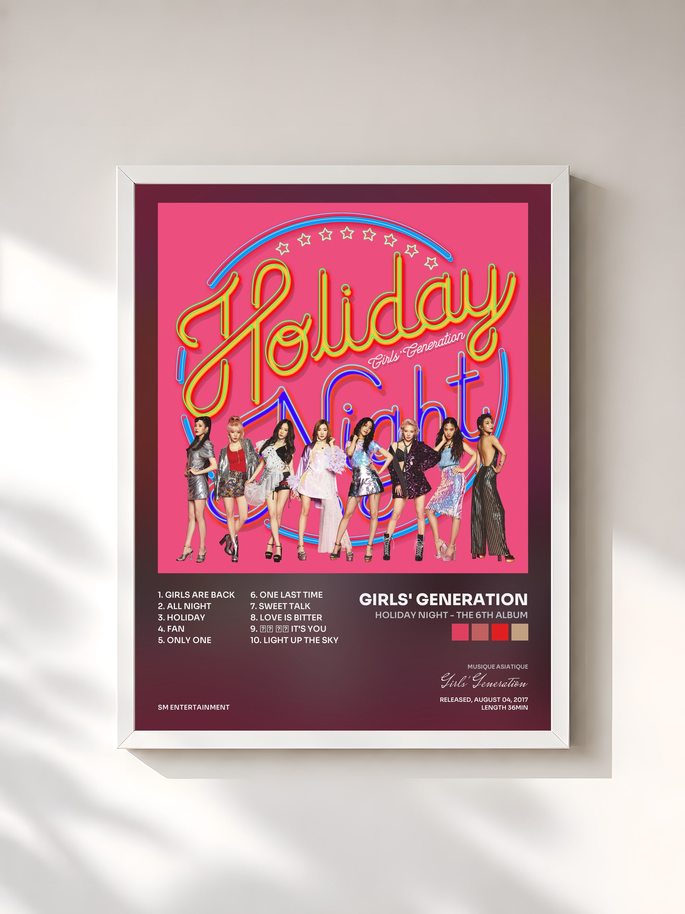 #blanc Tableau de l'album Holiday Night - The 6th Album de Girls' Generation, cadre blanc, imprimé et encadré en France