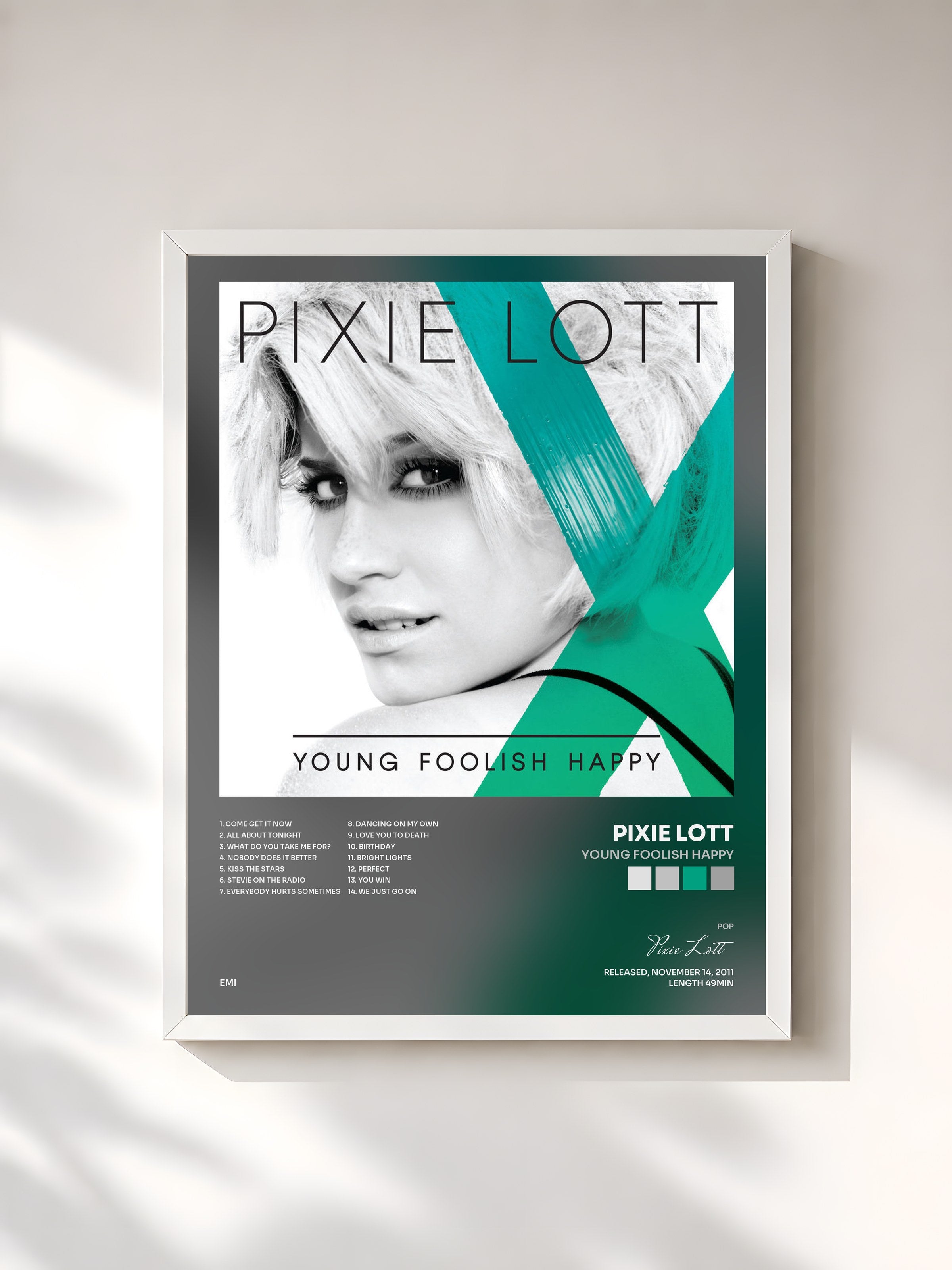 #blanc Tableau de l'album Young Foolish Happy de Pixie Lott, cadre blanc, imprimé et encadré en France