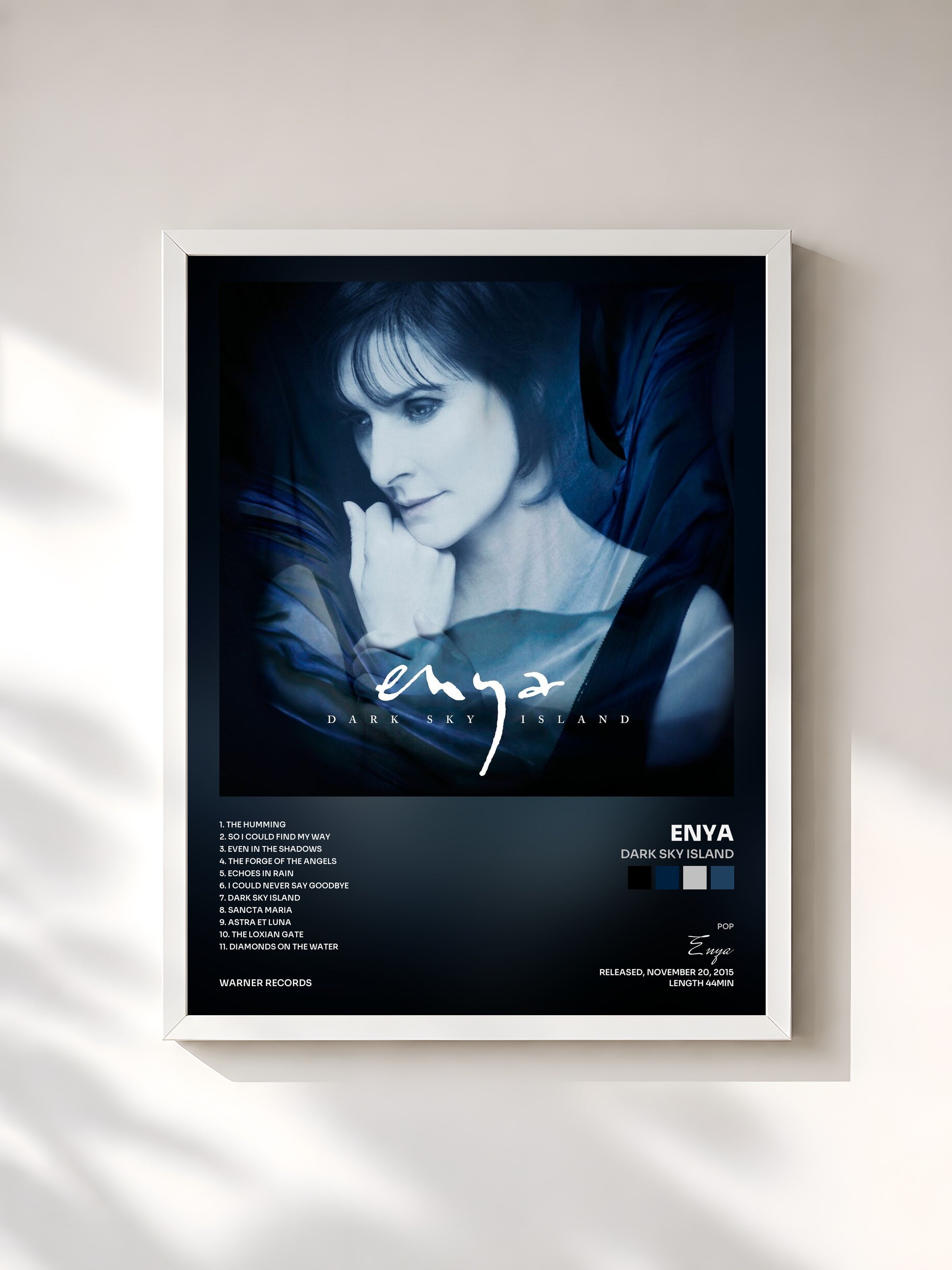 #blanc Tableau de l'album Dark Sky Island de Enya, cadre blanc, imprimé et encadré en France