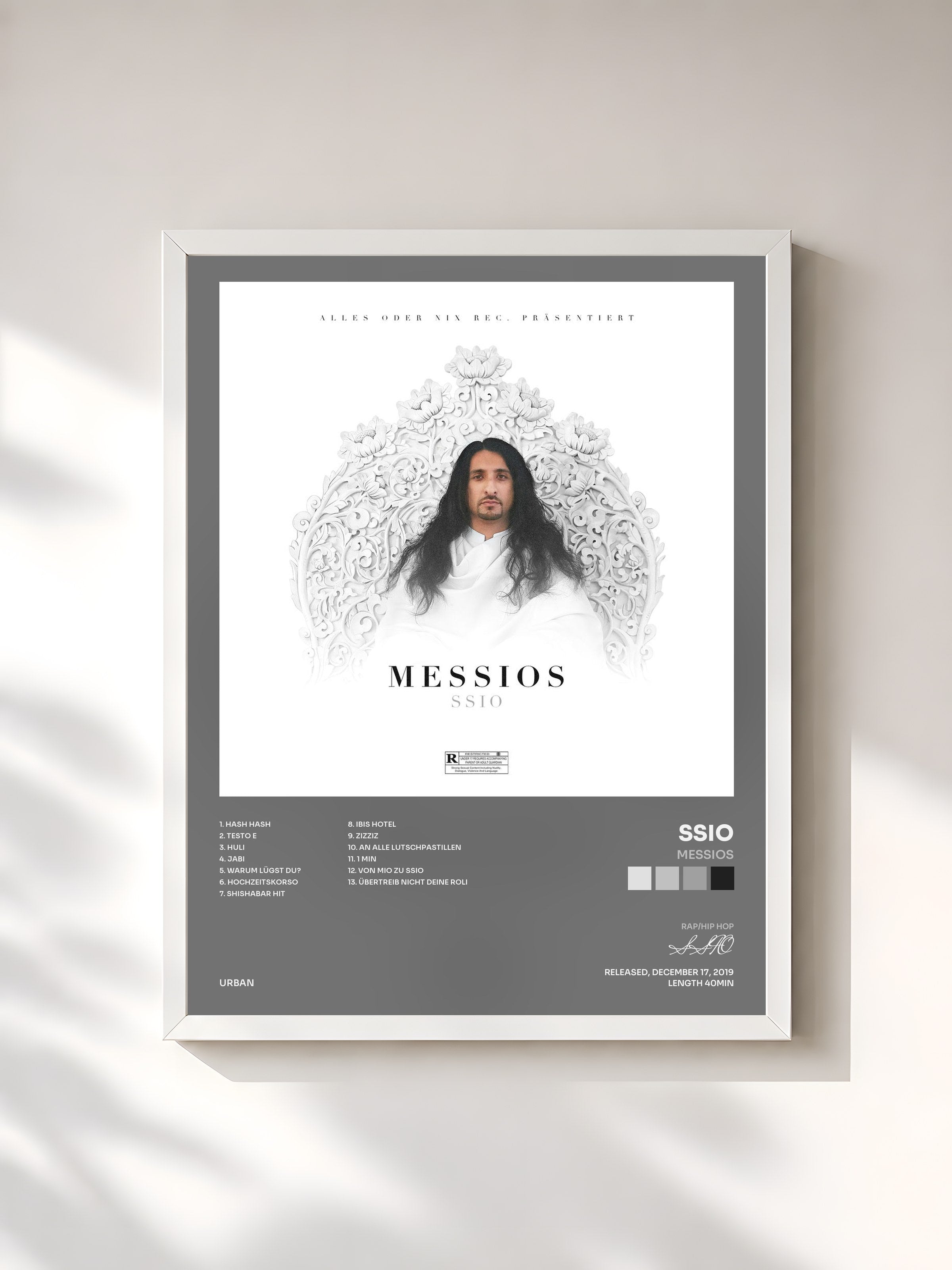 #blanc Tableau de l'album MESSIOS de SSIO, cadre blanc, imprimé et encadré en France