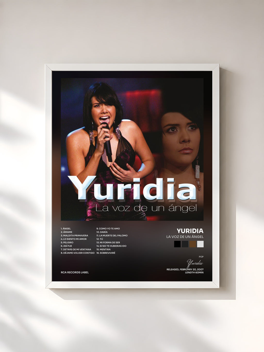 #blanc Tableau de l'album La Voz de un Ángel de Yuridia, cadre blanc, imprimé et encadré en France