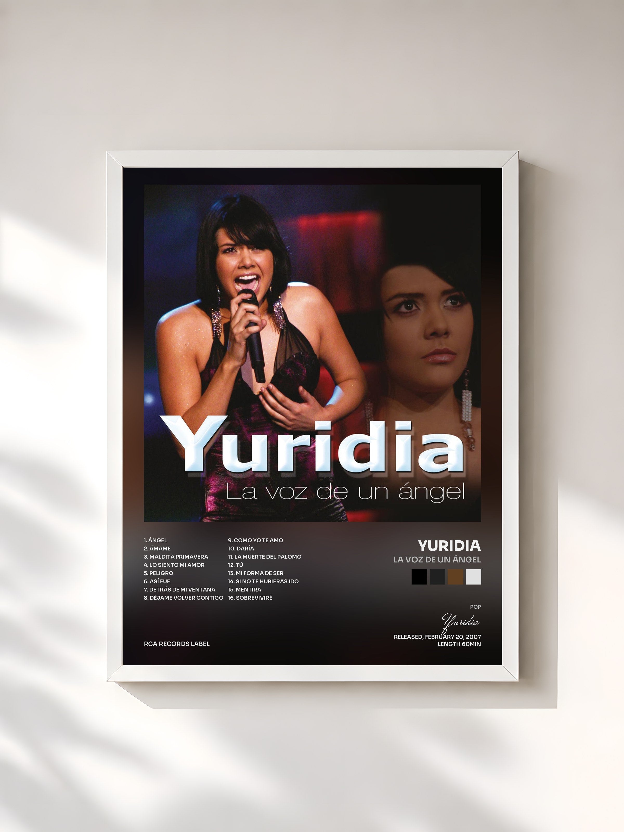 #blanc Tableau de l'album La Voz de un Ángel de Yuridia, cadre blanc, imprimé et encadré en France