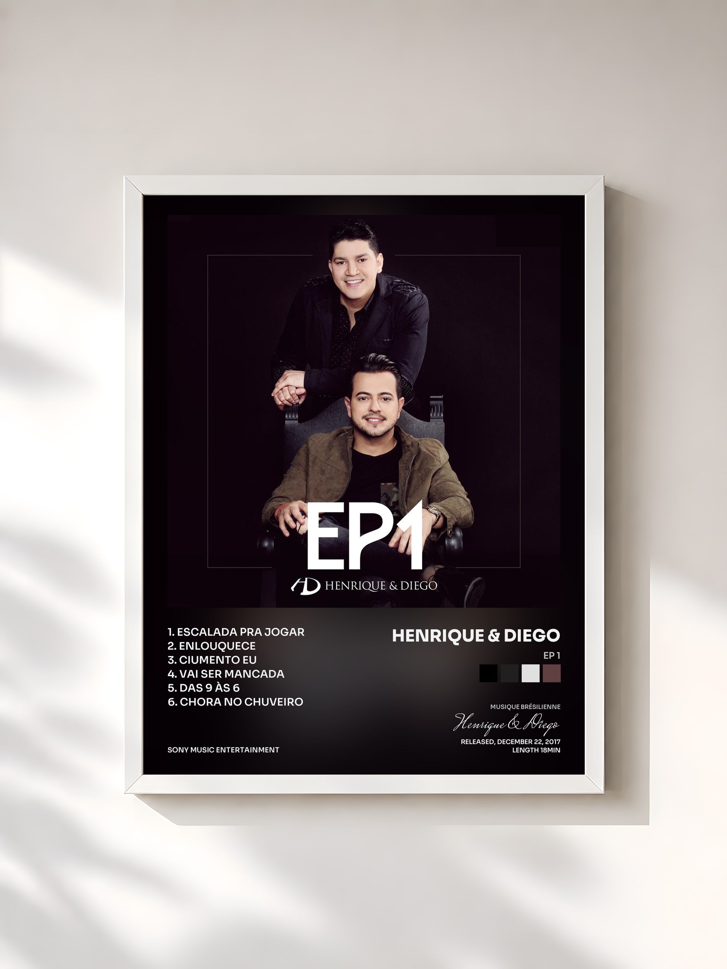 #blanc Tableau de l'album EP 1 de Henrique & Diego, cadre blanc, imprimé et encadré en France