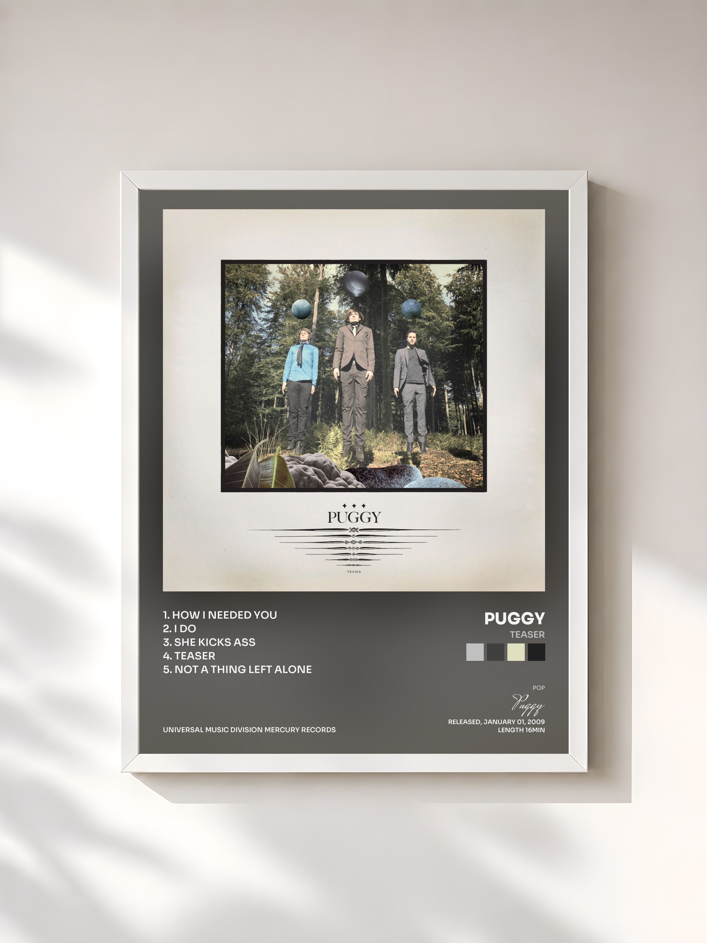 #blanc Tableau de l'album Teaser de Puggy, cadre blanc, imprimé et encadré en France