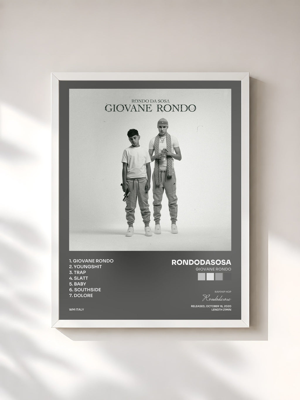 #blanc GIOVANE RONDO de Rondodasosa en lámina enmarcada, marco blanco, impresa y enmarcada en Francia
