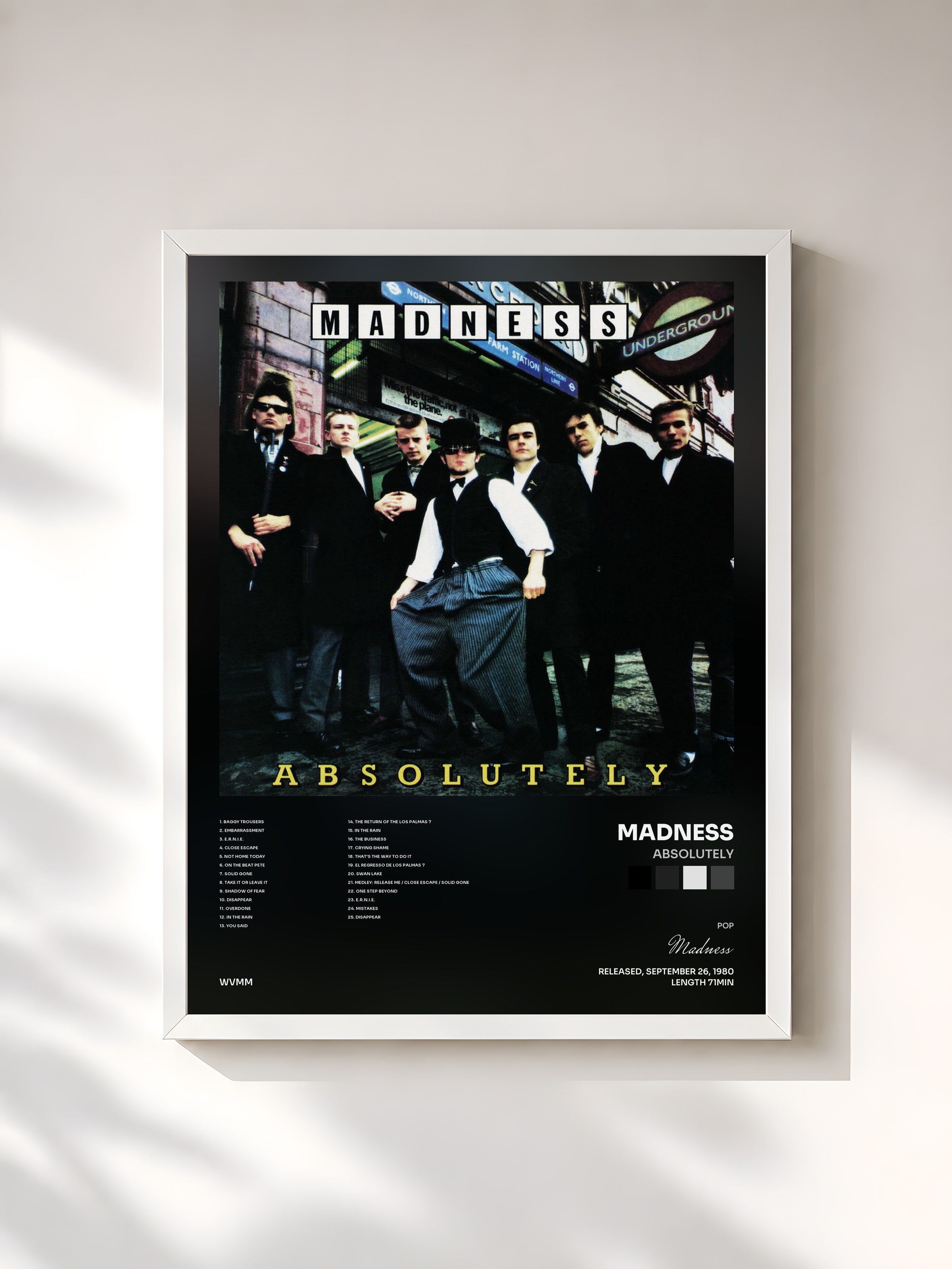 #blanc Tableau de l'album Absolutely de Madness, cadre blanc, imprimé et encadré en France