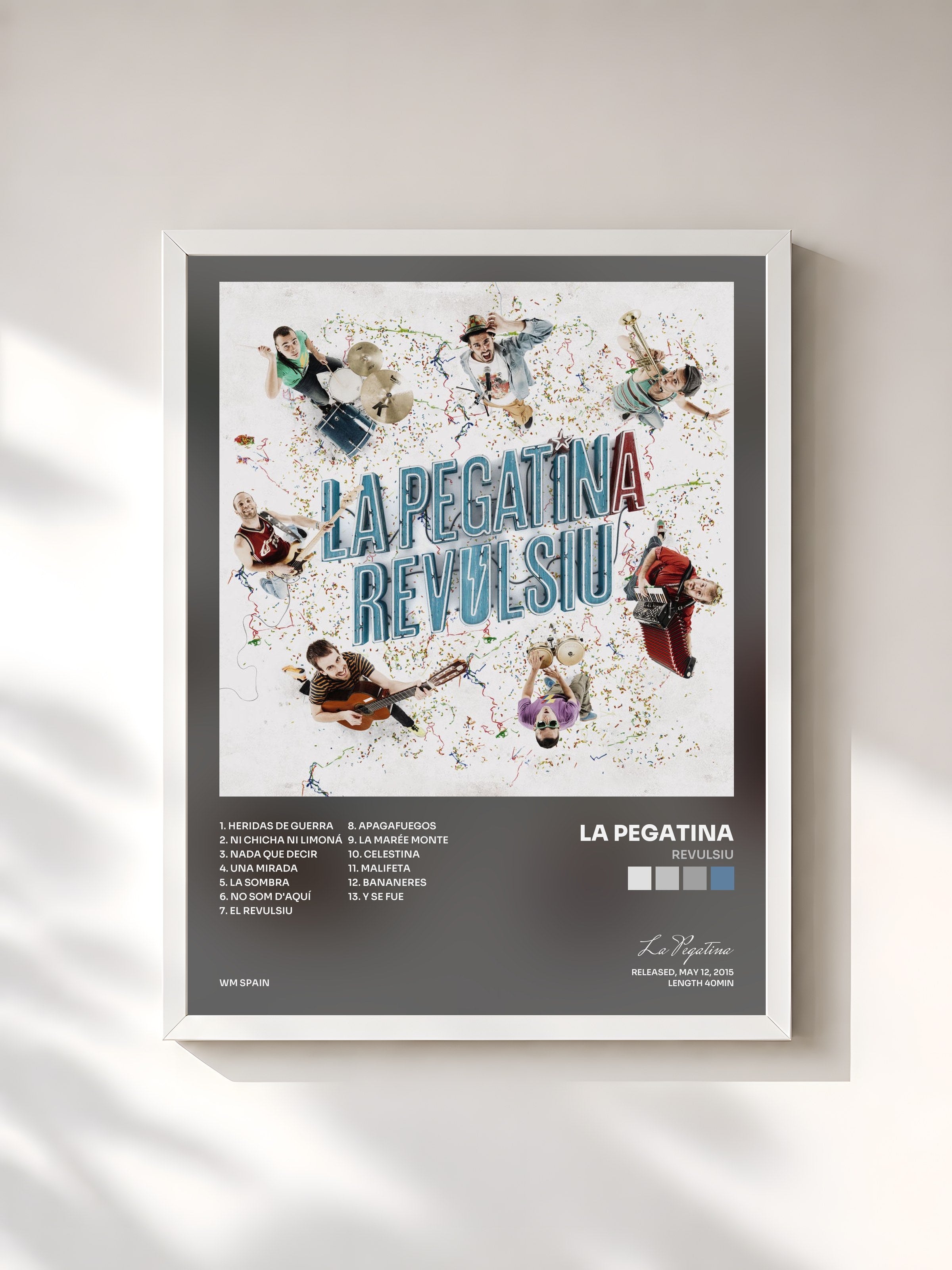 #blanc Tableau de l'album Revulsiu de La Pegatina, cadre blanc, imprimé et encadré en France