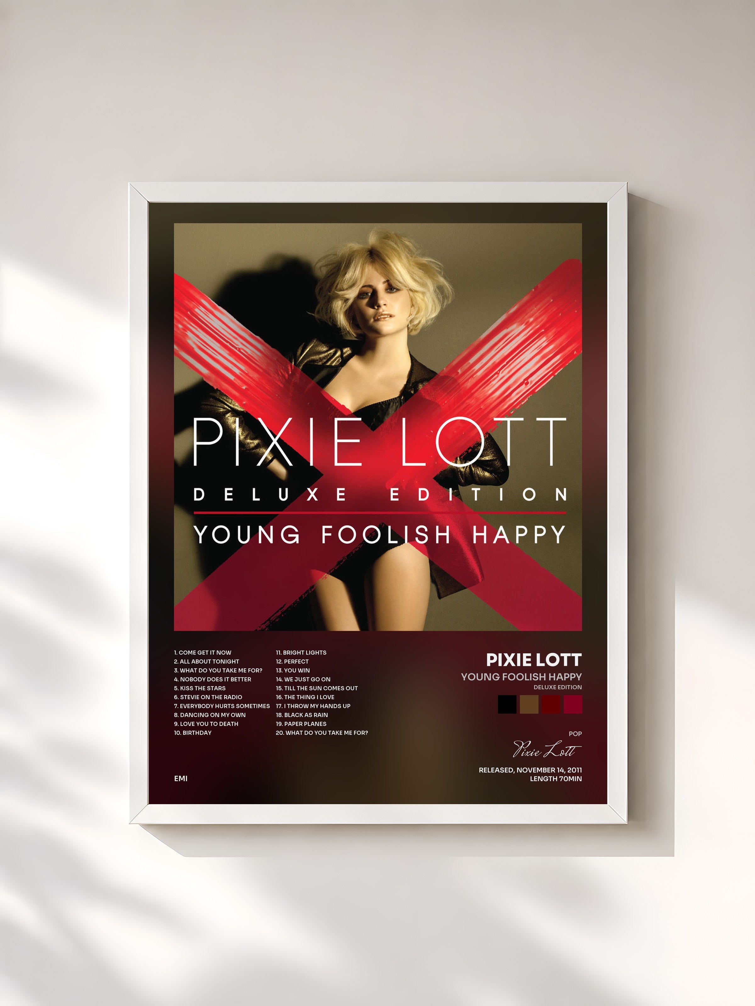 #blanc Tableau de l'album Young Foolish Happy (Deluxe Edition) de Pixie Lott, cadre blanc, imprimé et encadré en France