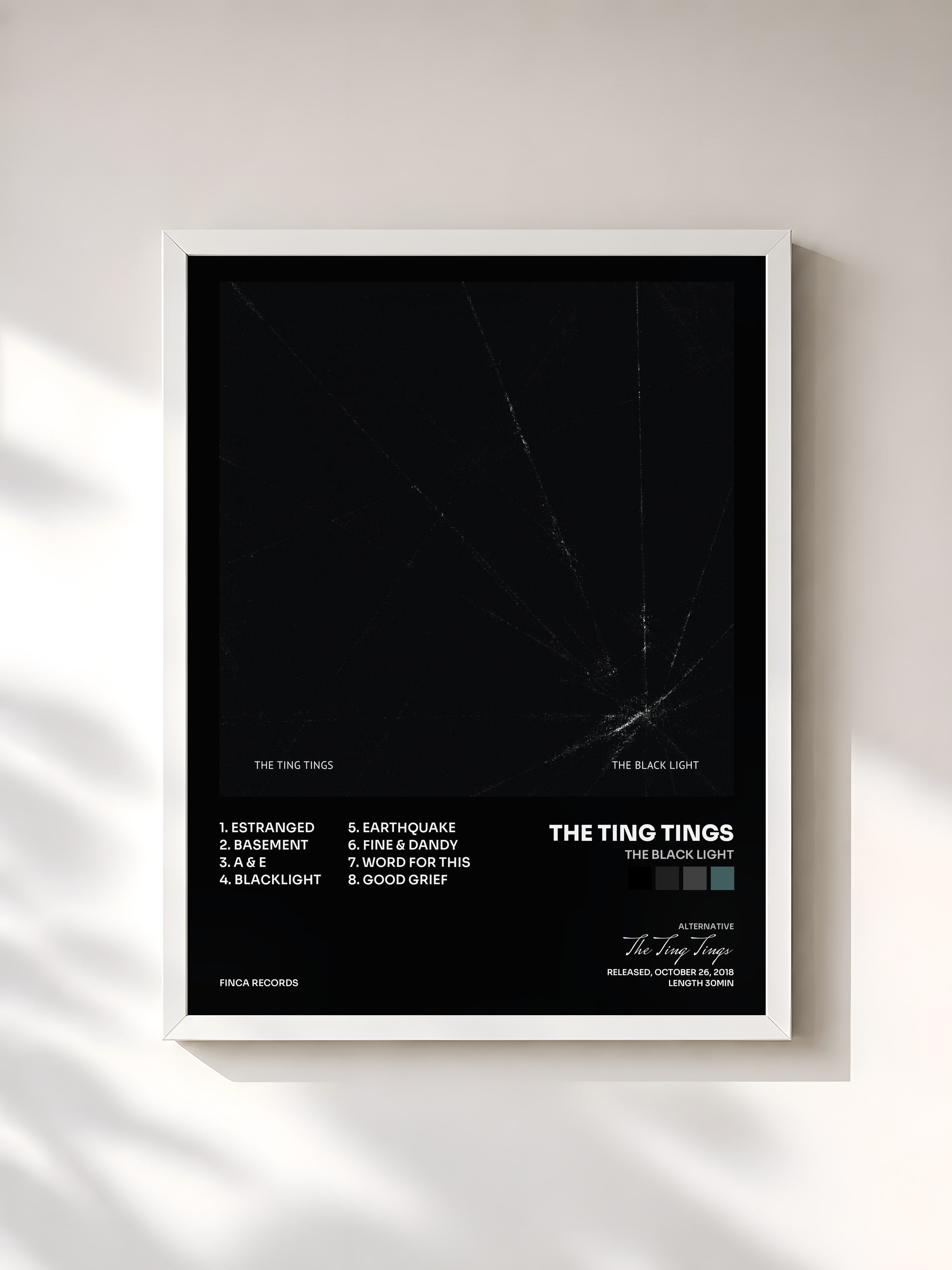 #blanc Tableau de l'album The Black Light de The Ting Tings, cadre blanc, imprimé et encadré en France