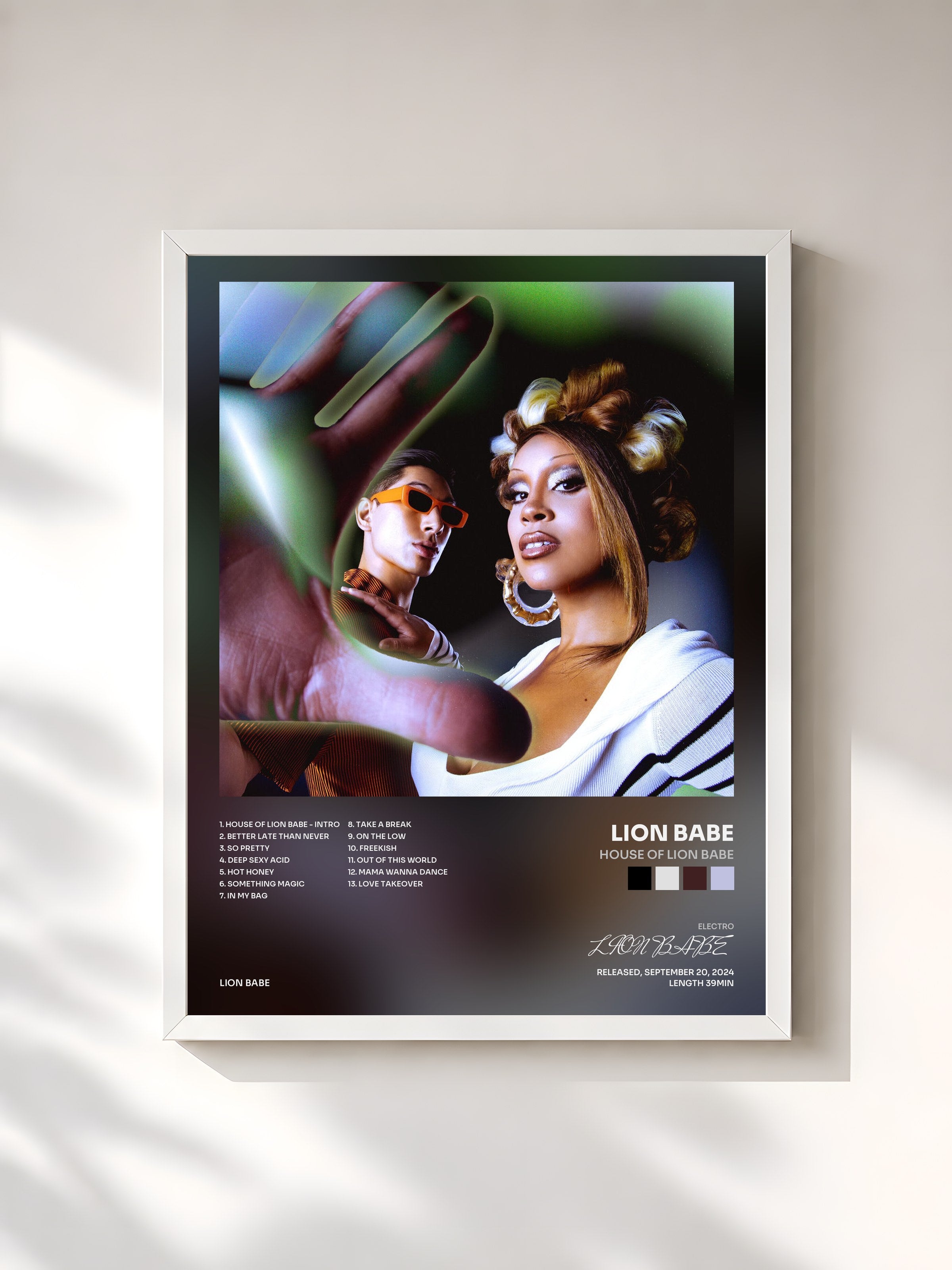 #blanc Tableau de l'album House of LION BABE de LION BABE, cadre blanc, imprimé et encadré en France