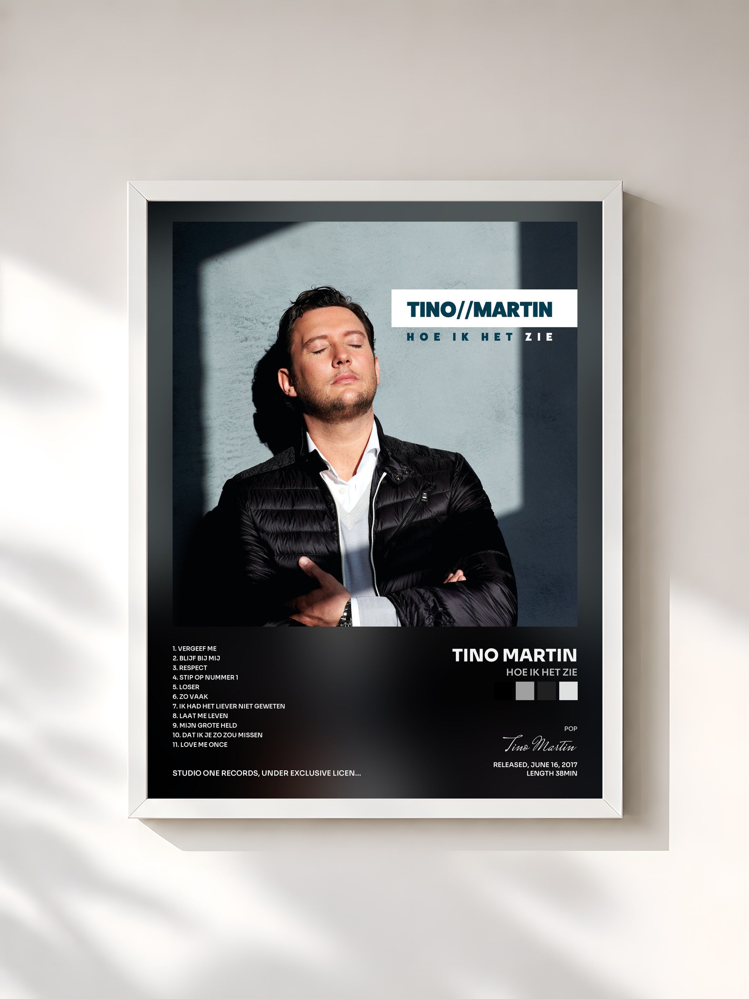 #blanc Tableau de l'album Hoe Ik Het Zie de Tino Martin, cadre blanc, imprimé et encadré en France