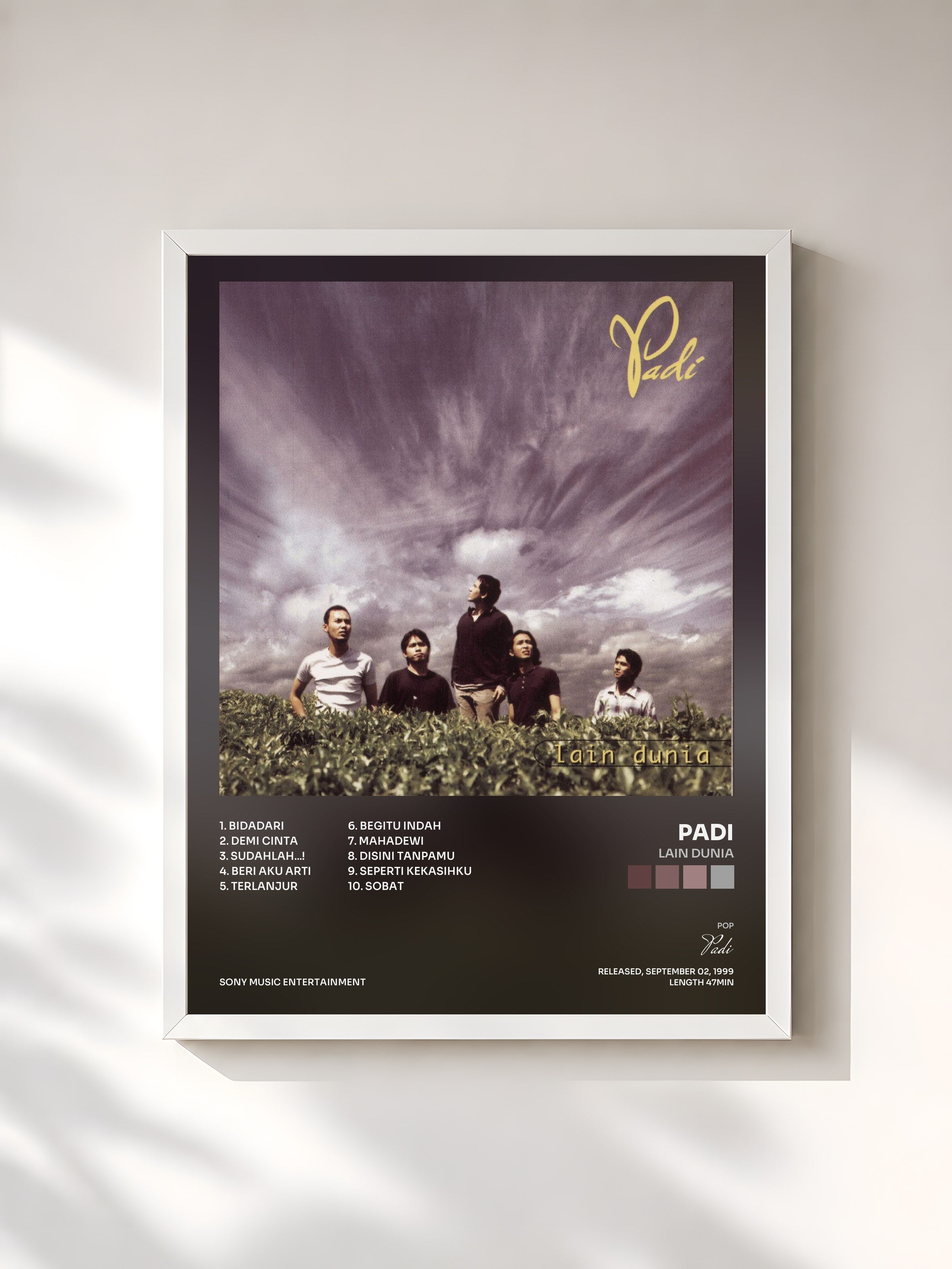 #blanc Tableau de l'album Lain Dunia de Padi, cadre blanc, imprimé et encadré en France