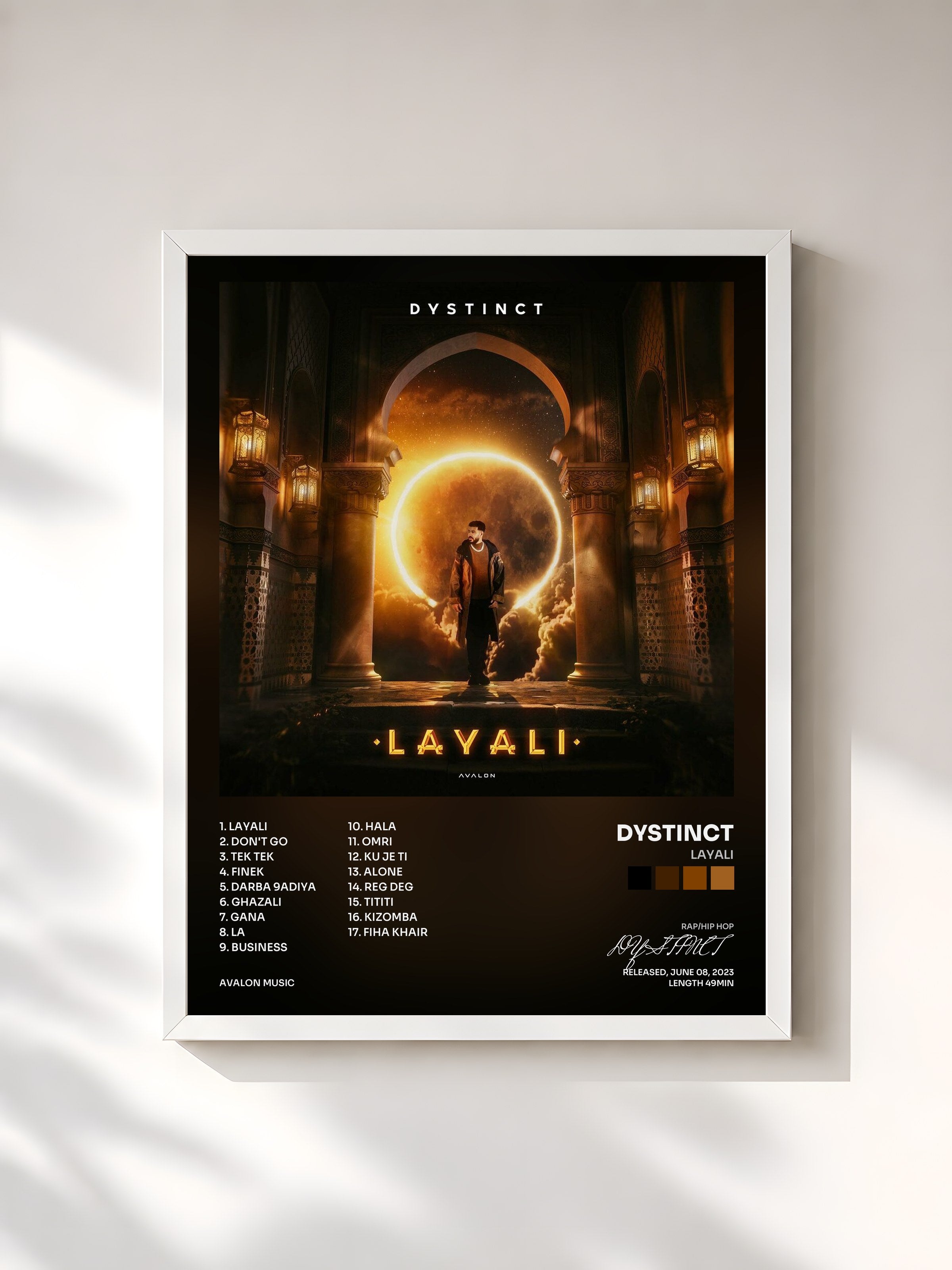 #blanc Tableau de l'album LAYALI de DYSTINCT, cadre blanc, imprimé et encadré en France