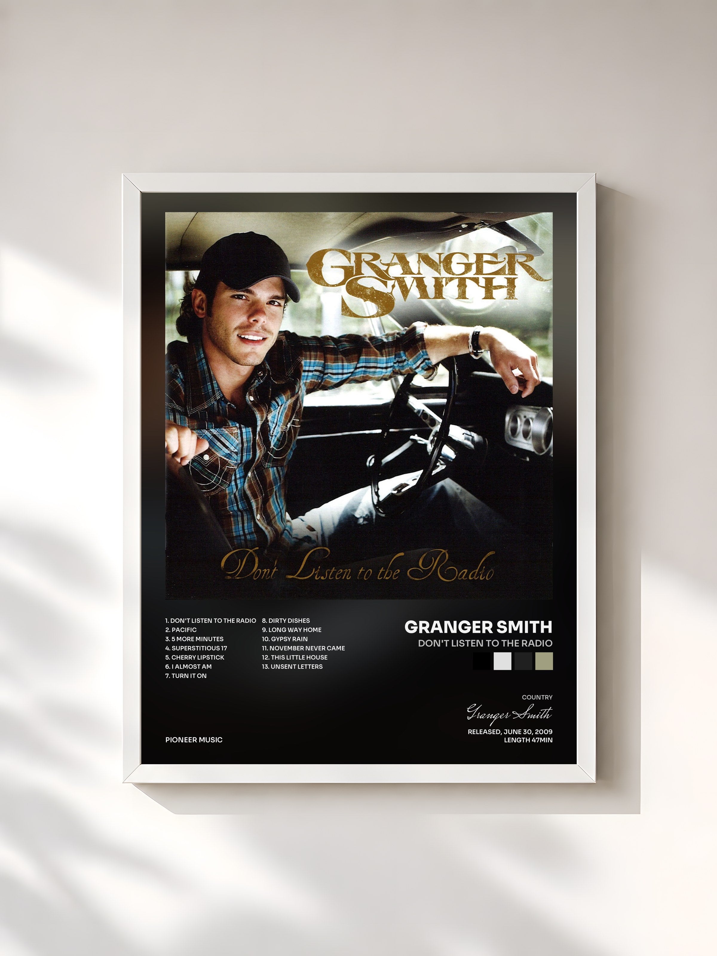 #blanc Tableau de l'album Don't Listen to the Radio de Granger Smith, cadre blanc, imprimé et encadré en France