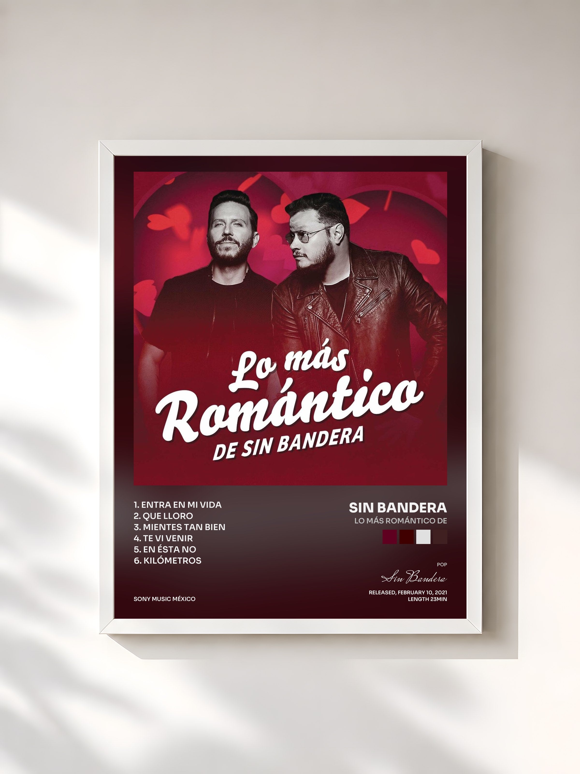 #blanc Tableau de l'album Lo Más Romántico de de Sin Bandera, cadre blanc, imprimé et encadré en France