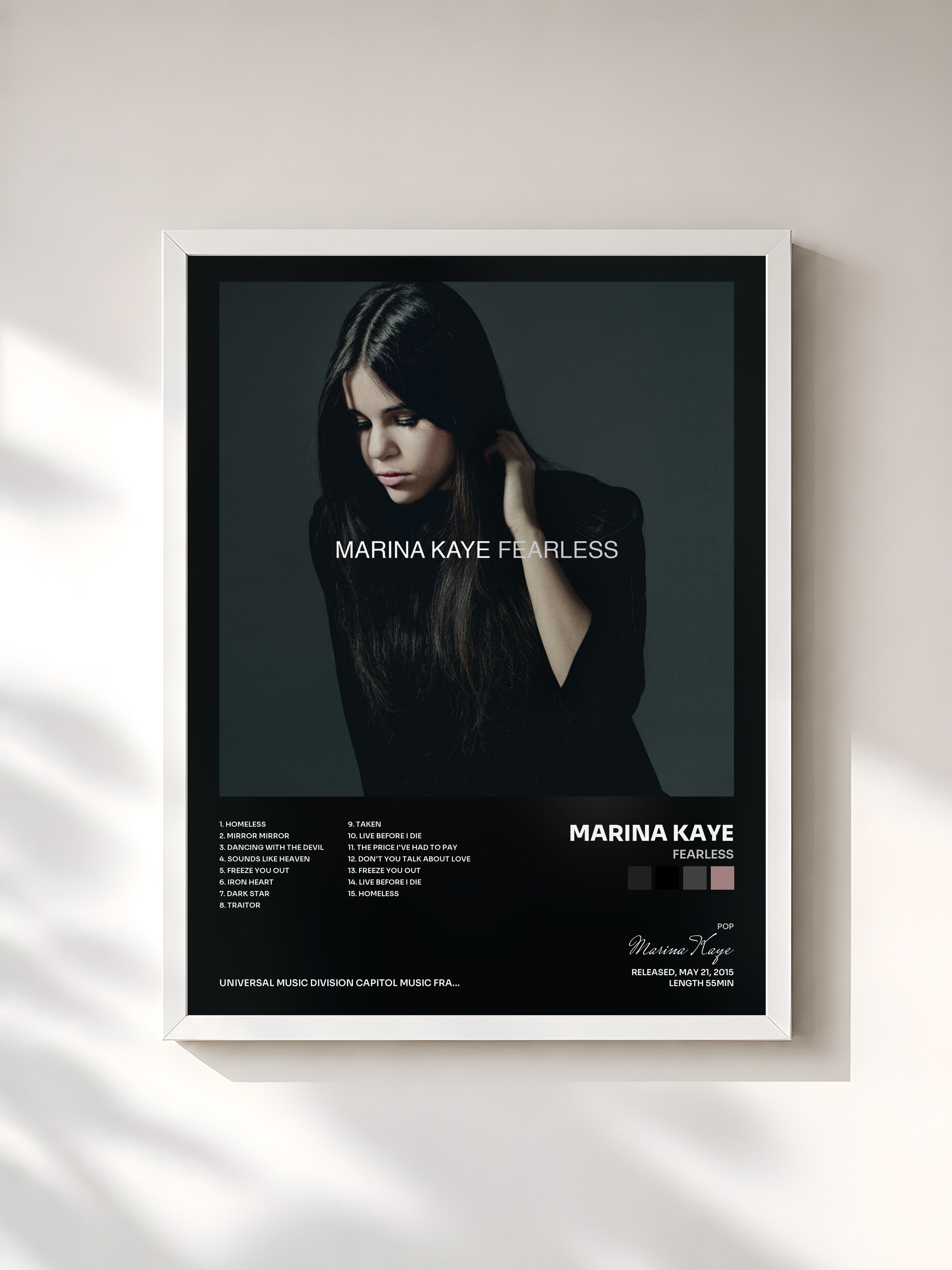 #blanc Tableau de l'album Fearless de Marina Kaye, cadre blanc, imprimé et encadré en France