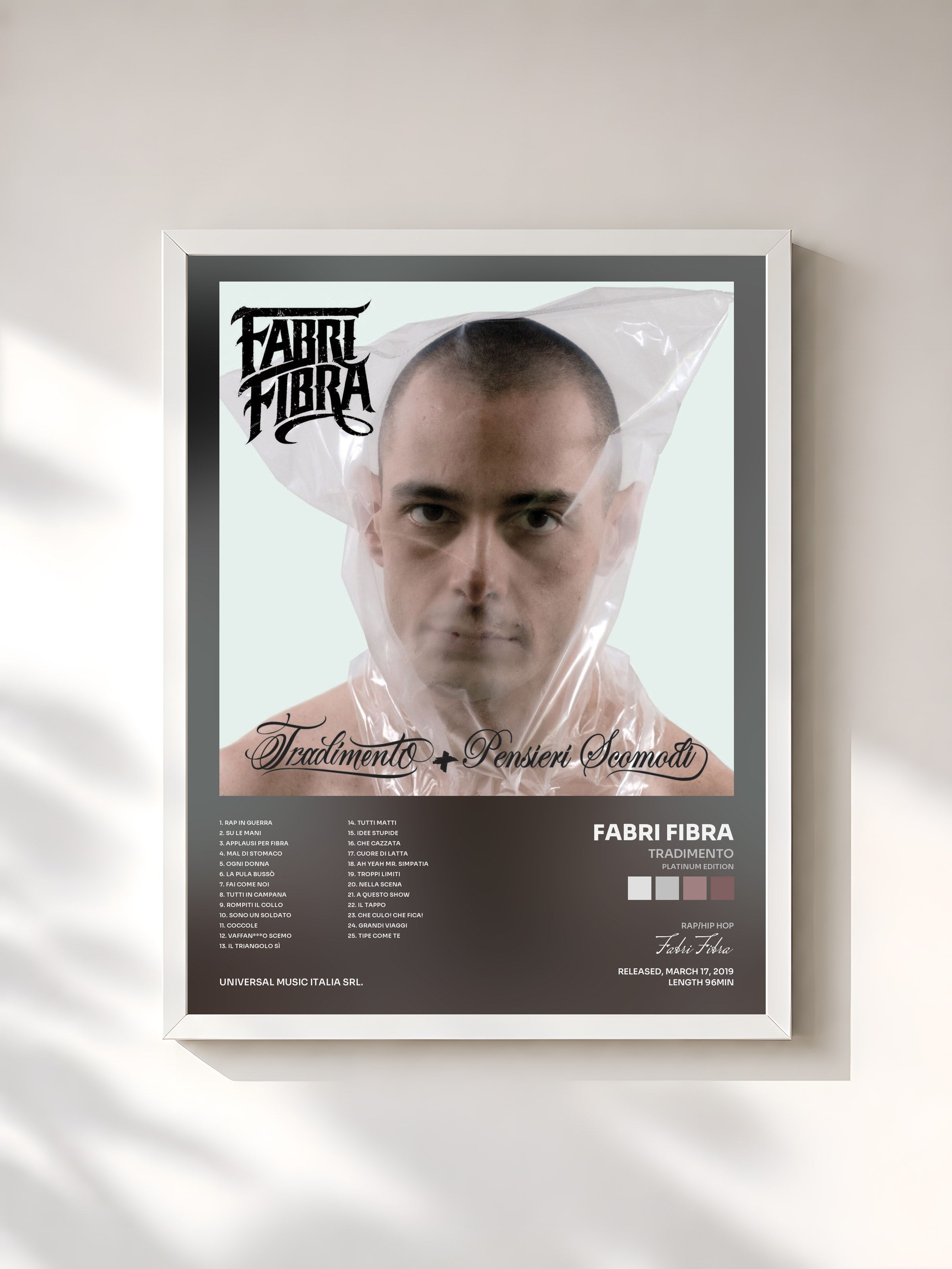 #blanc Tableau de l'album Tradimento (Platinum Edition) de Fabri Fibra, cadre blanc, imprimé et encadré en France