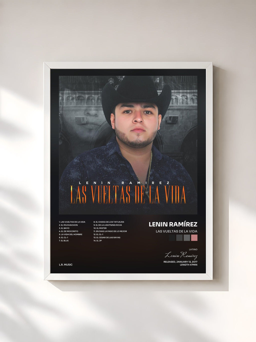 #blanc Las Vueltas de la Vida de Lenin Ramírez en lámina enmarcada, marco blanco, impresa y enmarcada en Francia