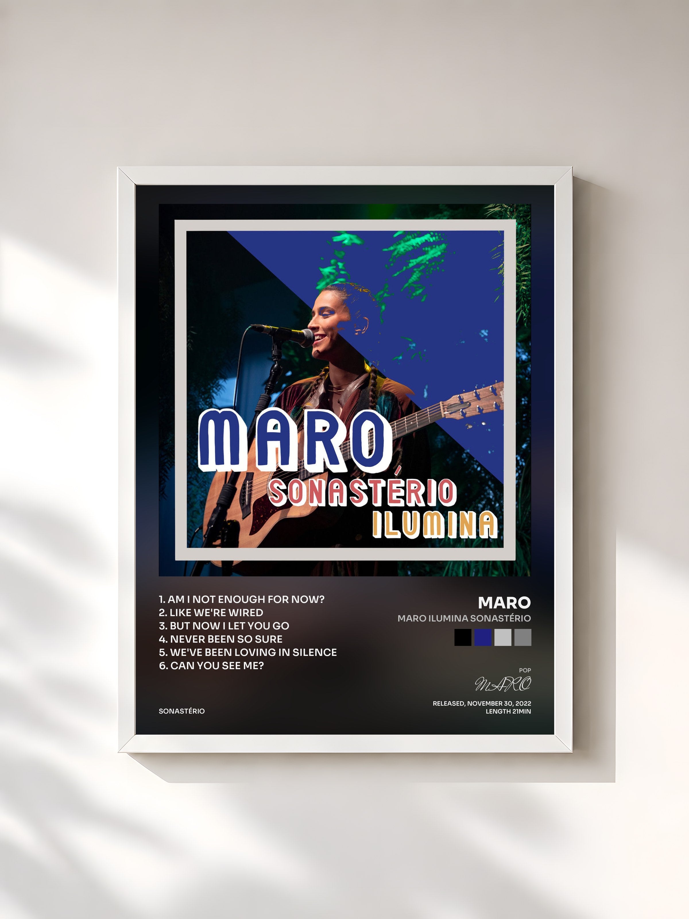 #blanc Tableau de l'album MARO ilumina Sonastério de MARO, cadre blanc, imprimé et encadré en France