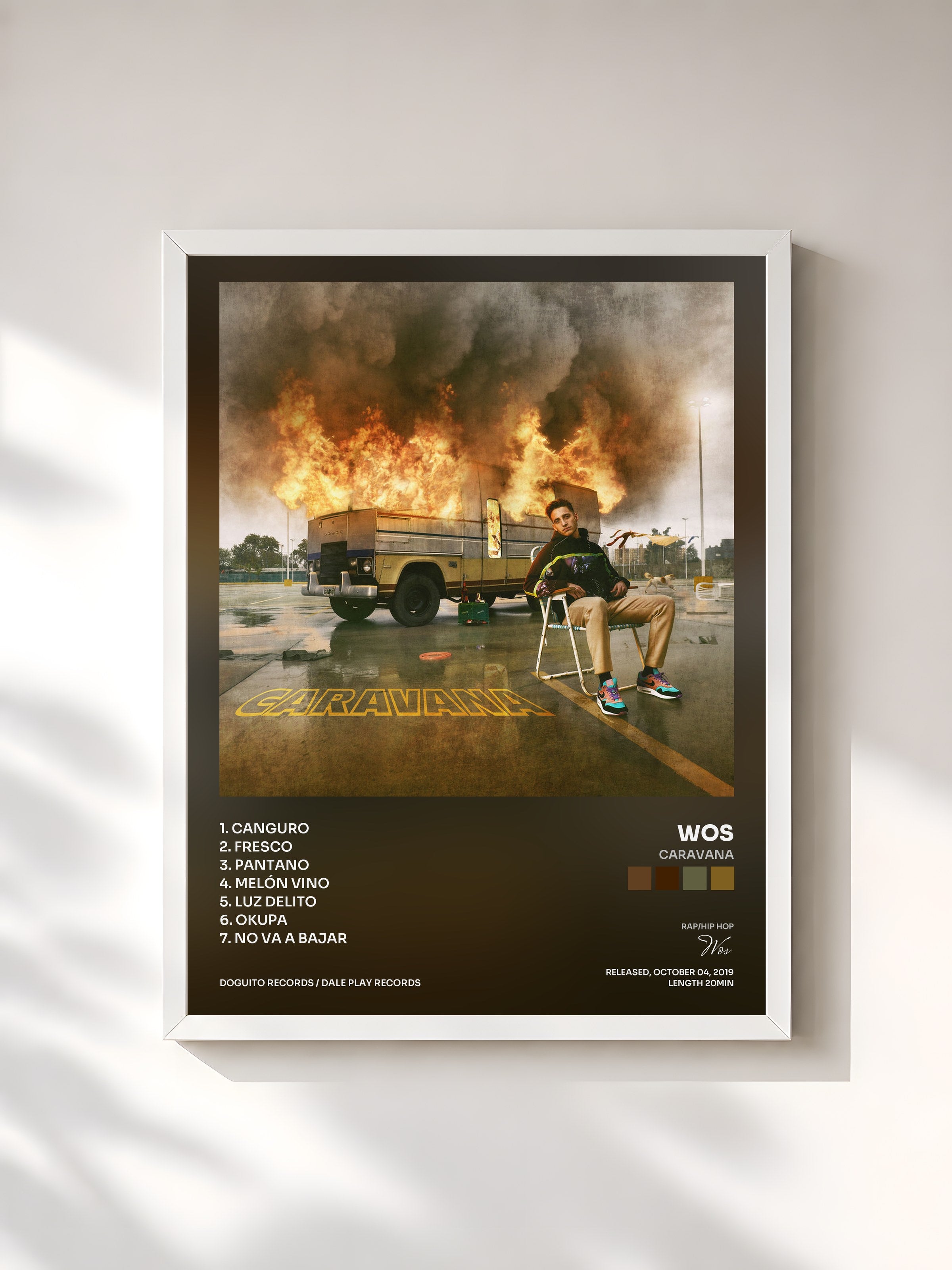 #blanc Tableau de l'album CARAVANA de Wos, cadre blanc, imprimé et encadré en France