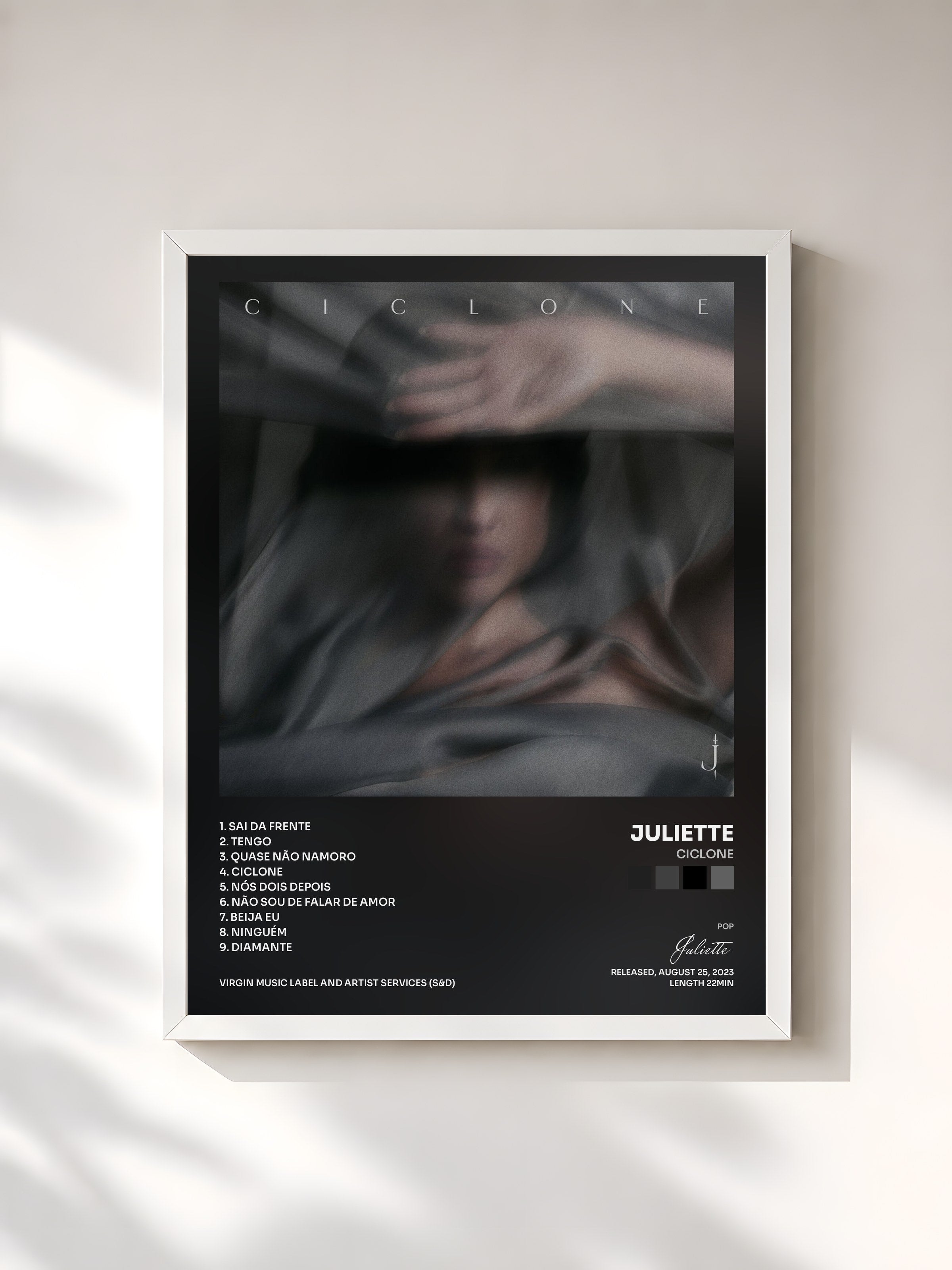 #blanc Tableau de l'album Ciclone de Juliette, cadre blanc, imprimé et encadré en France