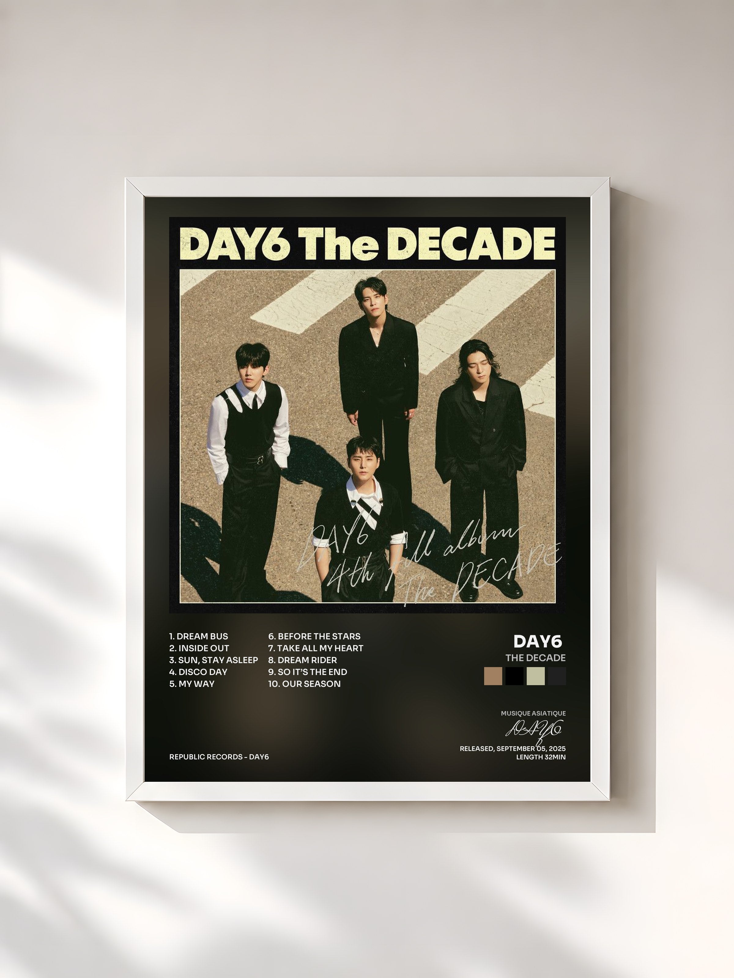 #blanc Tableau de l'album The DECADE de DAY6 , cadre blanc, imprimé et encadré en France