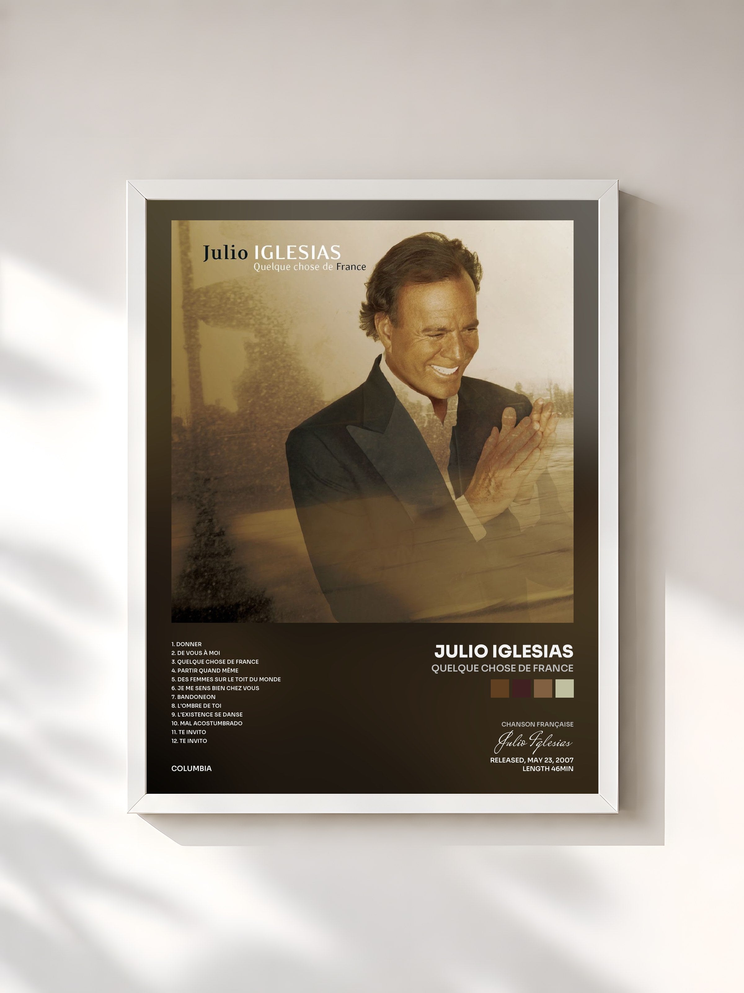 #blanc Tableau de l'album Quelque chose de France de Julio Iglesias, cadre blanc, imprimé et encadré en France