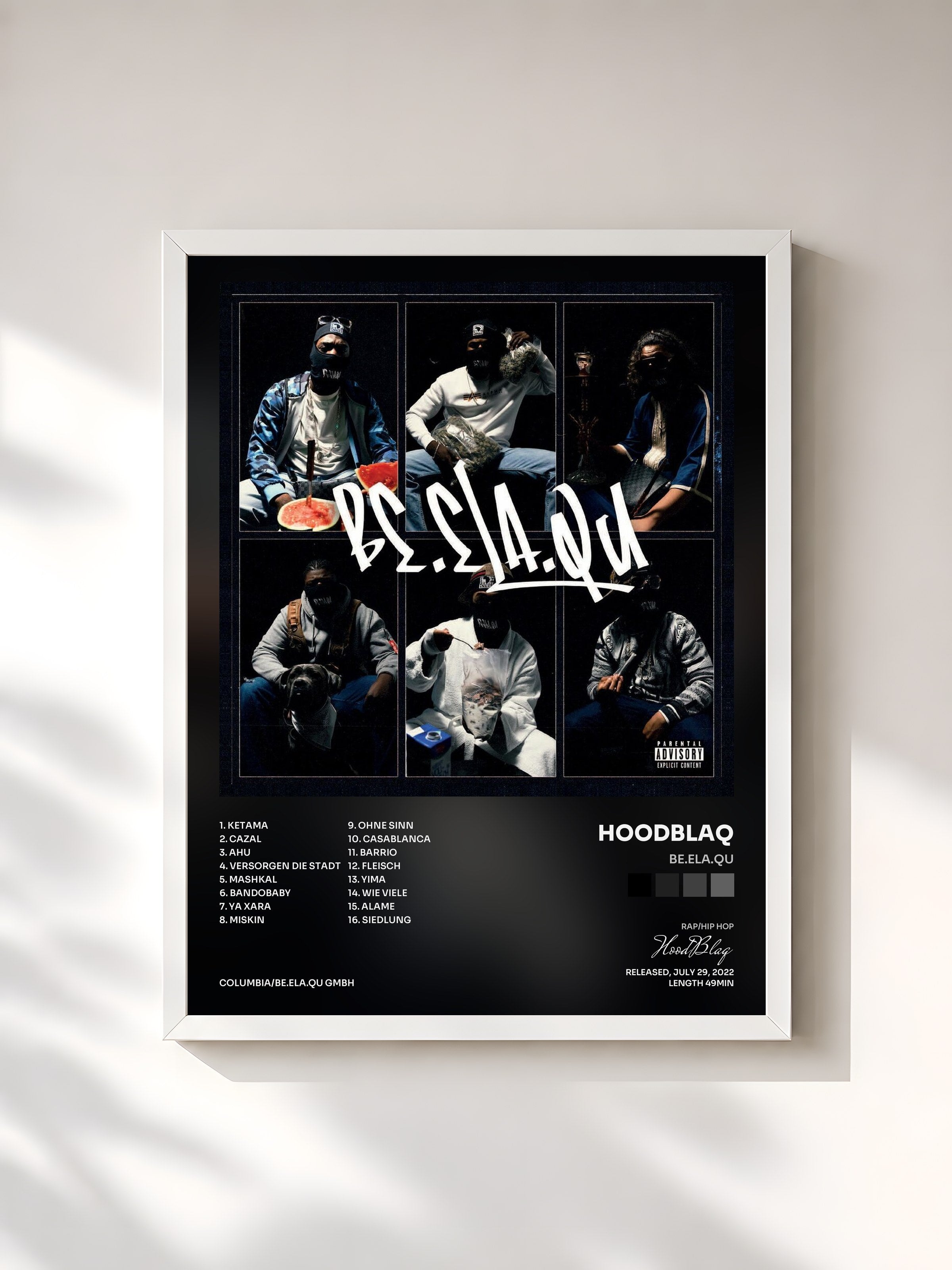 #blanc Tableau de l'album BE.ELA.QU de HoodBlaq, cadre blanc, imprimé et encadré en France