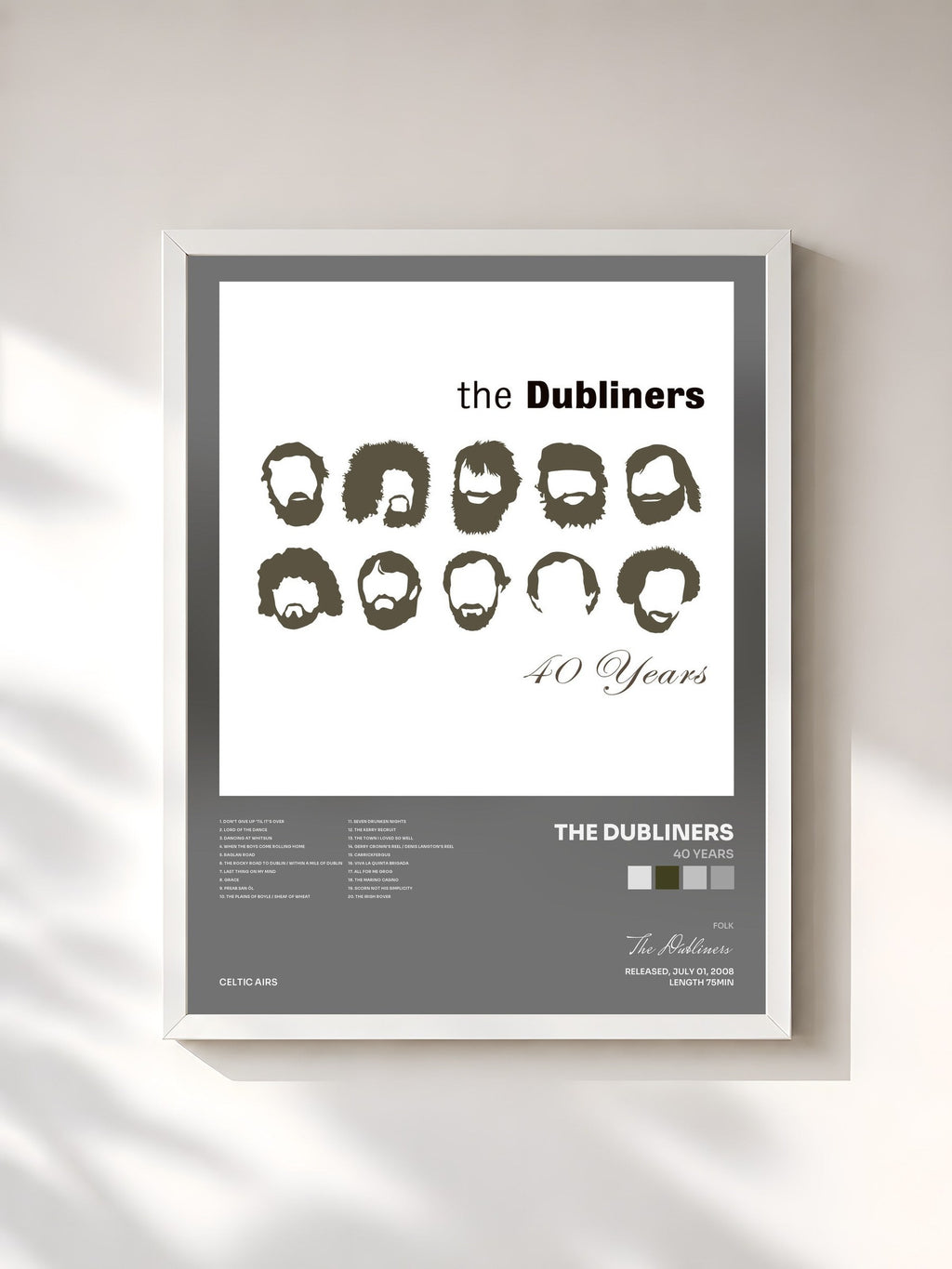 #blanc 40 Years von The Dubliners als gerahmter Kunstdruck, weißer Rahmen, gedruckt und gerahmt in Frankreich