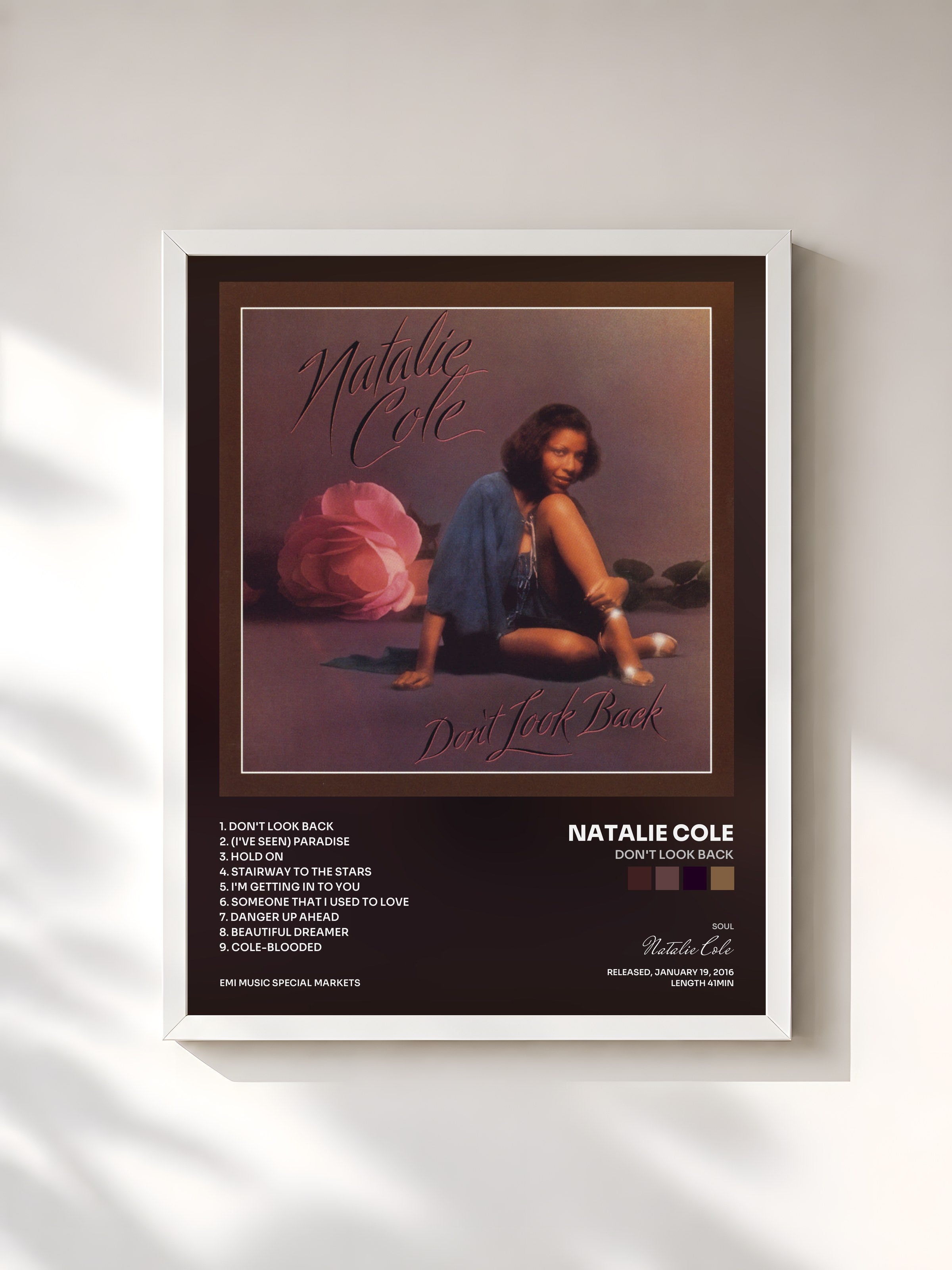 #blanc Tableau de l'album Don't Look Back de Natalie Cole, cadre blanc, imprimé et encadré en France