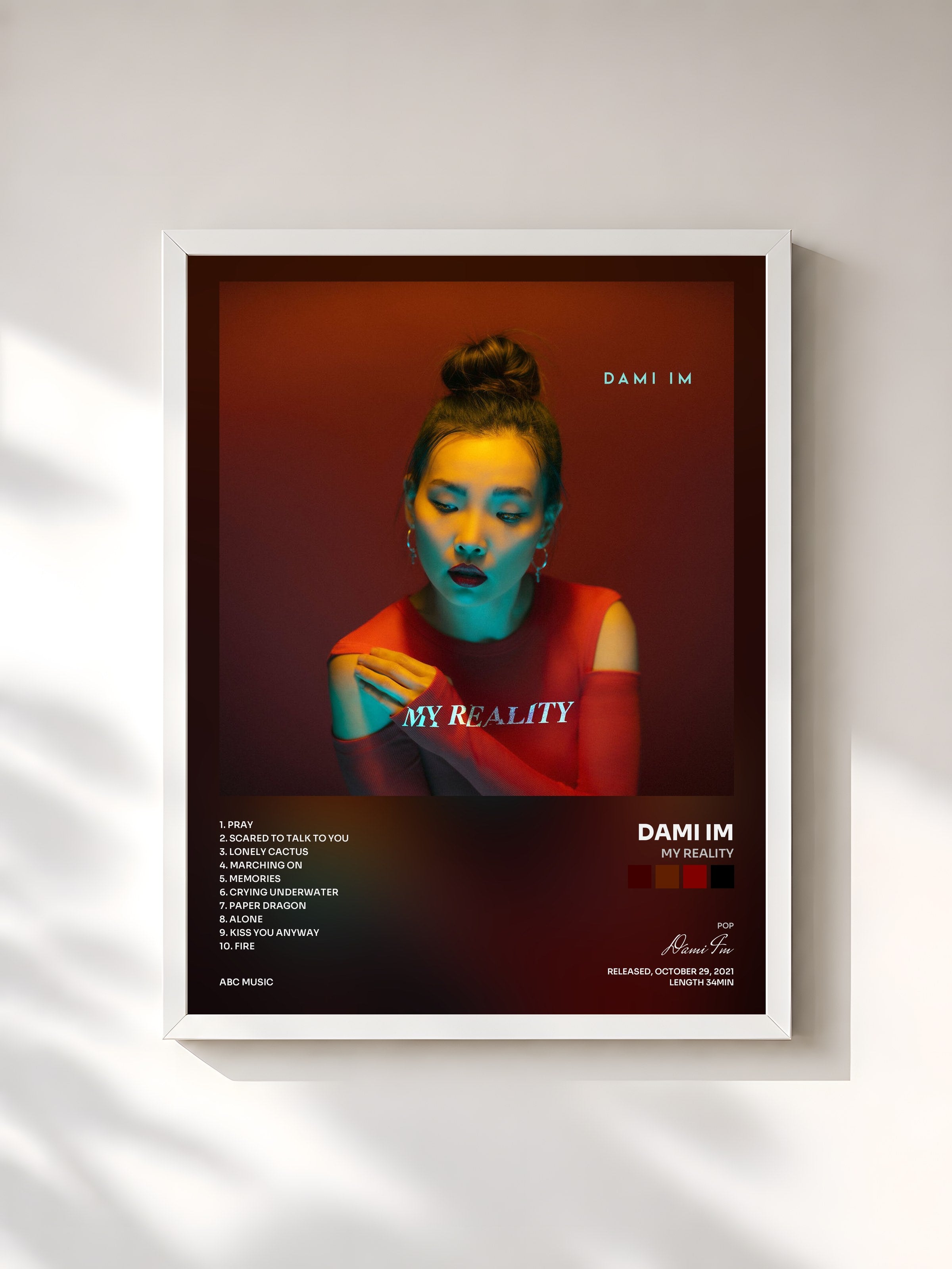 #blanc Tableau de l'album My Reality de Dami Im, cadre blanc, imprimé et encadré en France